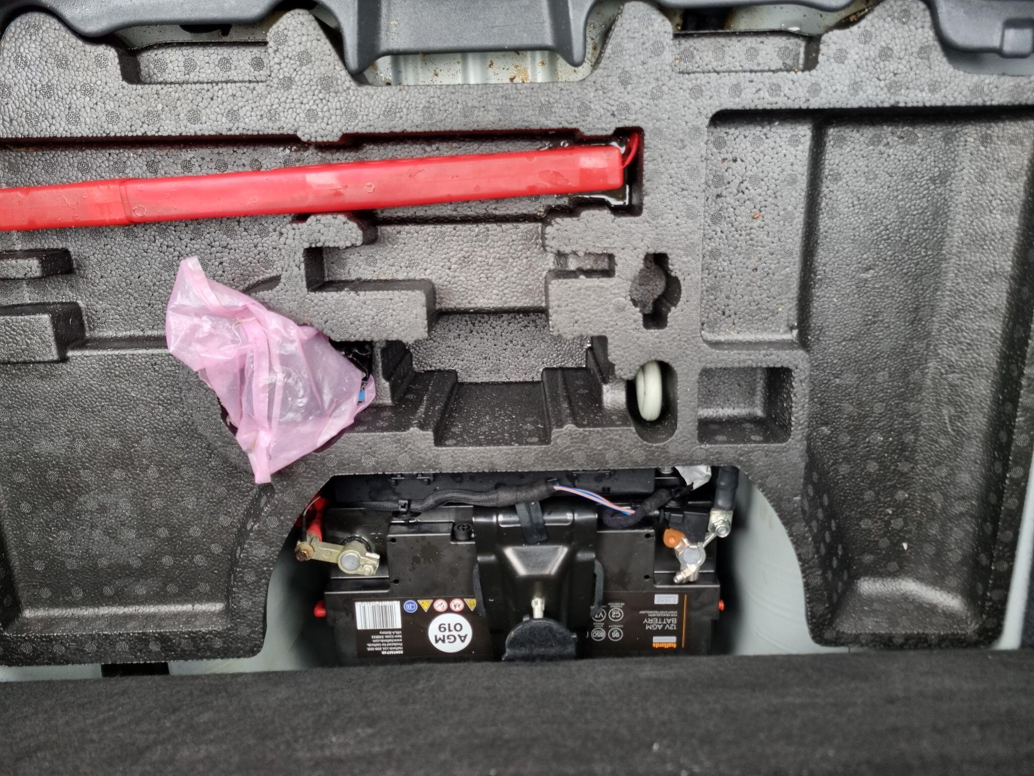 Jaguar XF 2.0d Prestige Auto Euro 6 (s/s) 4dr 4dr Automatic 2016