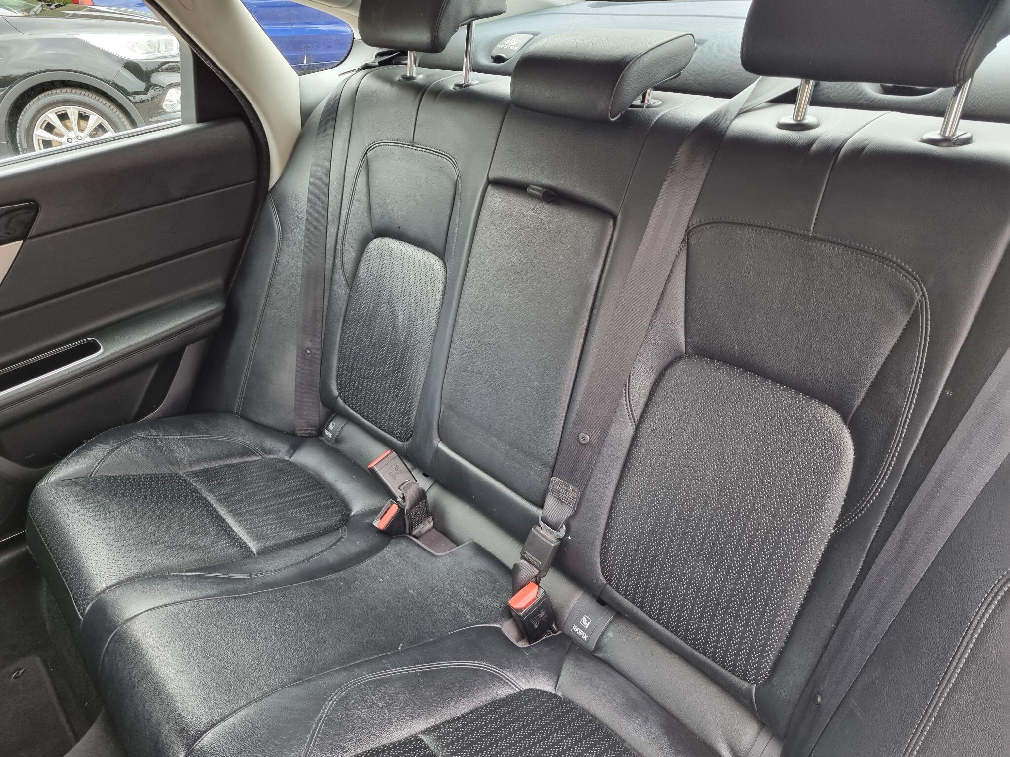 Jaguar XF 2.0d Prestige Auto Euro 6 (s/s) 4dr 4dr Automatic 2016