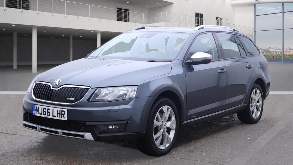 Skoda Octavia 2.0 TDI Scout DSG 4WD Euro 6 (s/s) 5dr 5dr Automatic 2016