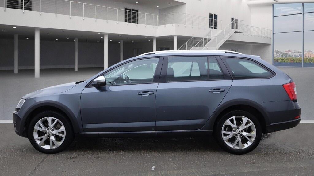Skoda Octavia 2.0 TDI Scout DSG 4WD Euro 6 (s/s) 5dr 5dr Automatic 2016