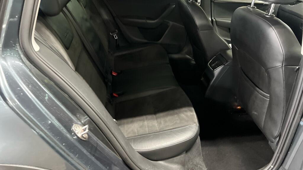 Skoda Octavia 2.0 TDI Scout DSG 4WD Euro 6 (s/s) 5dr 5dr Automatic 2016