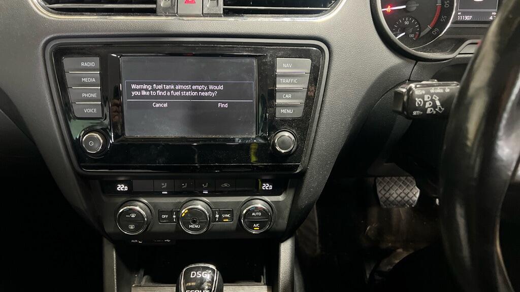 Skoda Octavia 2.0 TDI Scout DSG 4WD Euro 6 (s/s) 5dr 5dr Automatic 2016