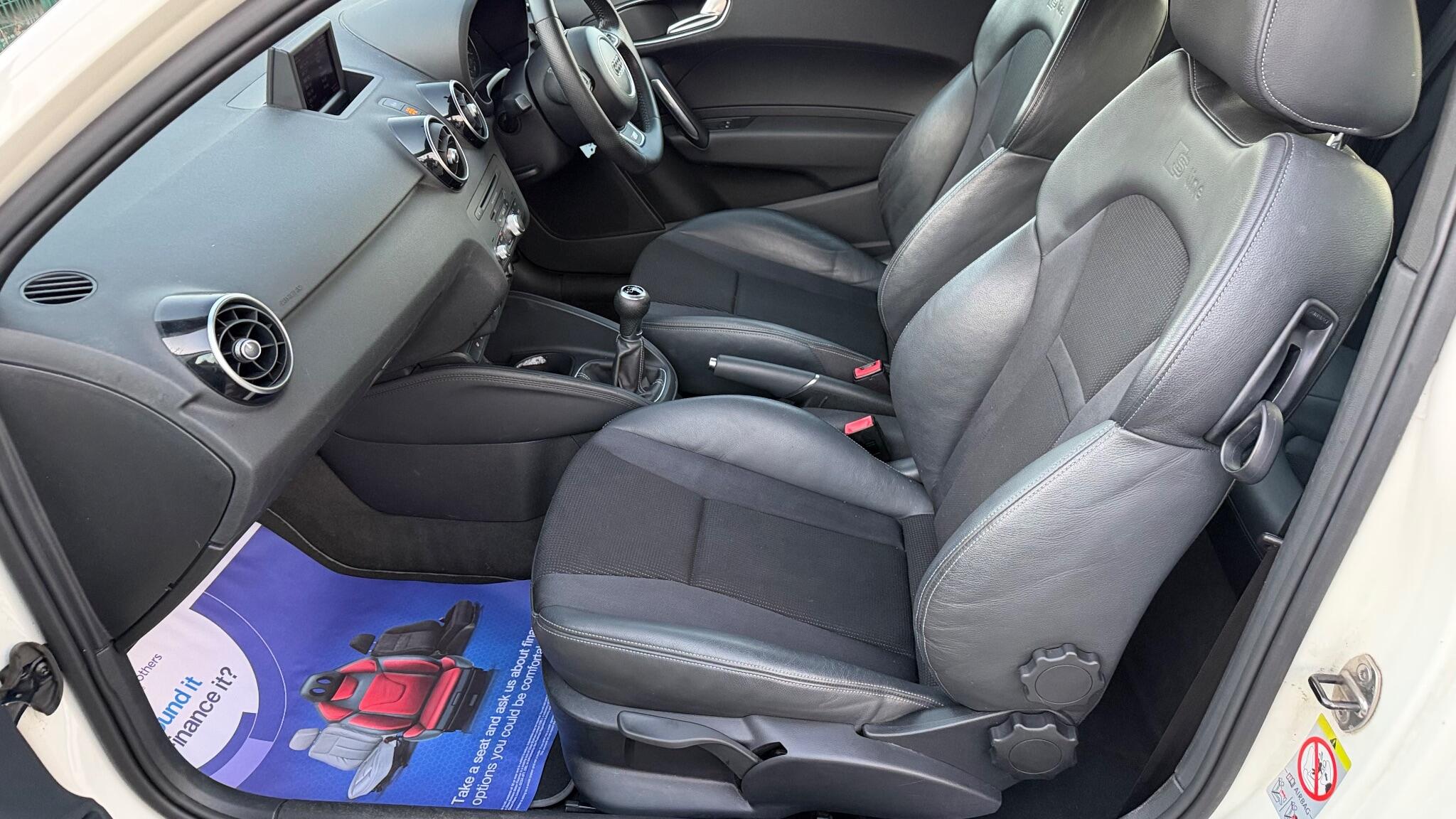 Audi A1 1.4 TFSI S line Euro 5 (s/s) 3dr 3dr Manual 2011