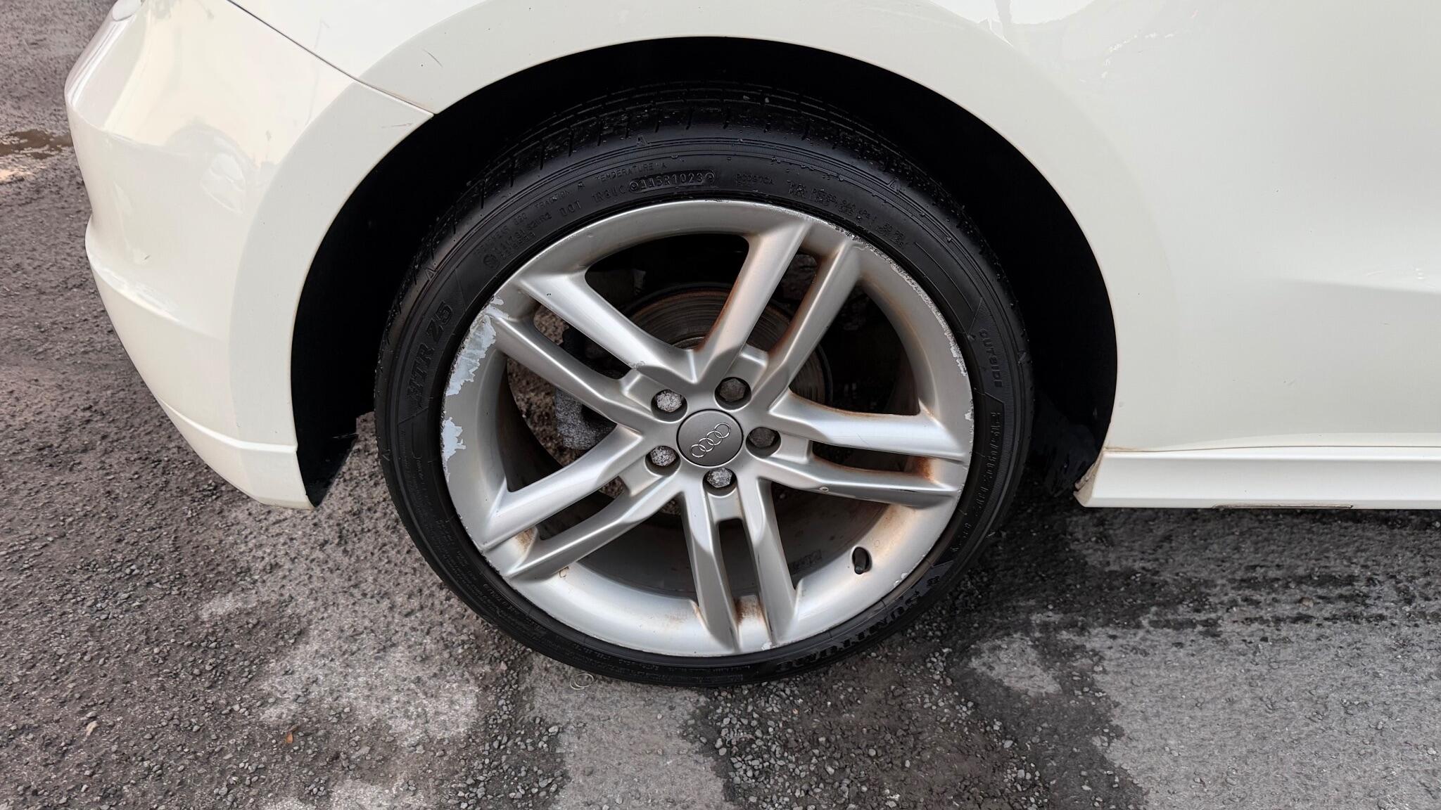 Audi A1 1.4 TFSI S line Euro 5 (s/s) 3dr 3dr Manual 2011