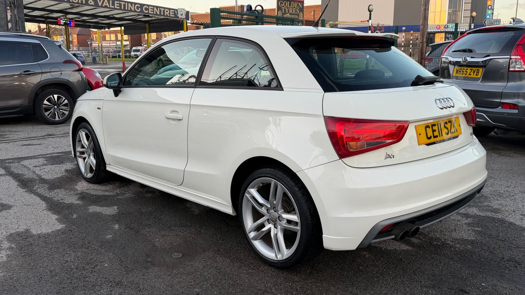 Audi A1 1.4 TFSI S line Euro 5 (s/s) 3dr 3dr Manual 2011