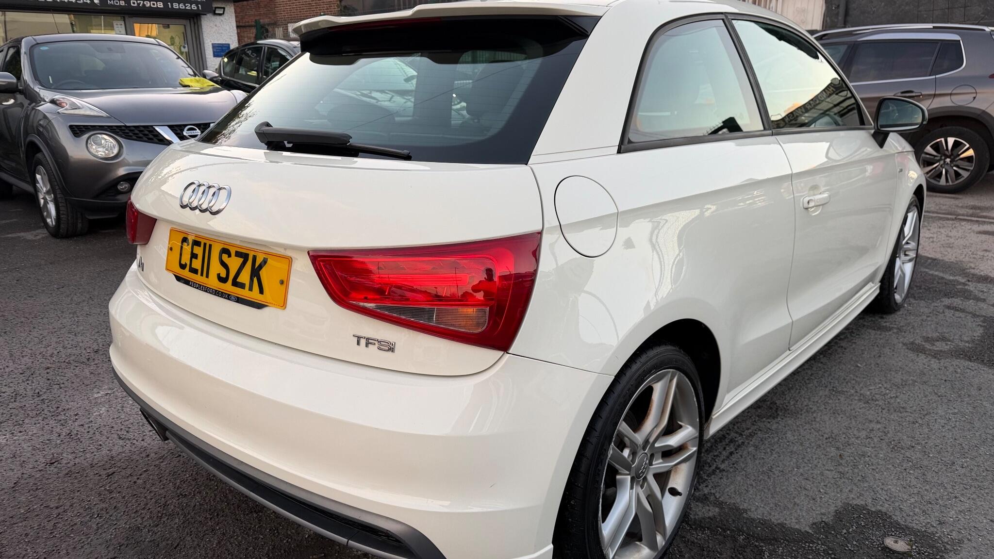 Audi A1 1.4 TFSI S line Euro 5 (s/s) 3dr 3dr Manual 2011