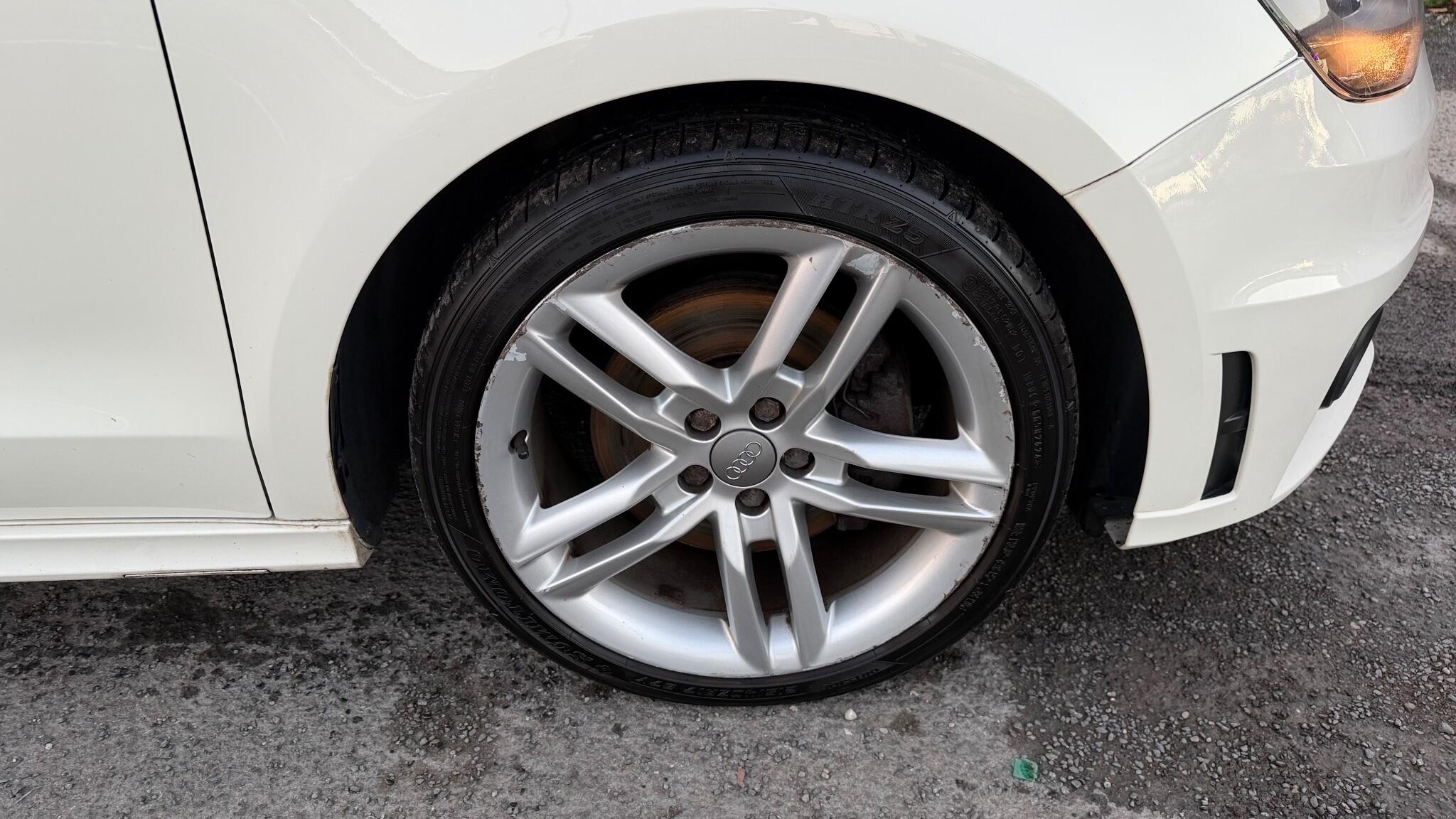 Audi A1 1.4 TFSI S line Euro 5 (s/s) 3dr 3dr Manual 2011