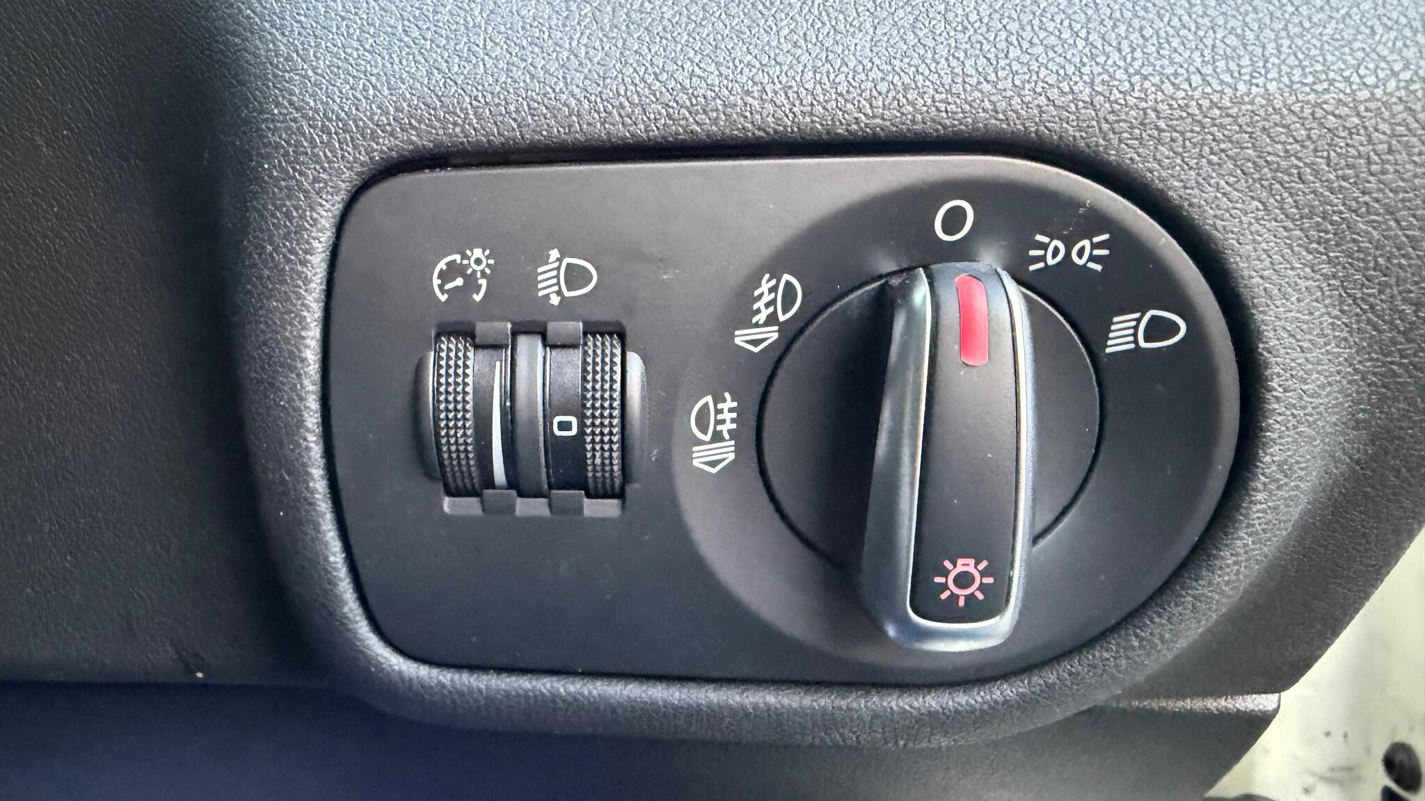 Audi A1 1.4 TFSI S line Euro 5 (s/s) 3dr 3dr Manual 2011