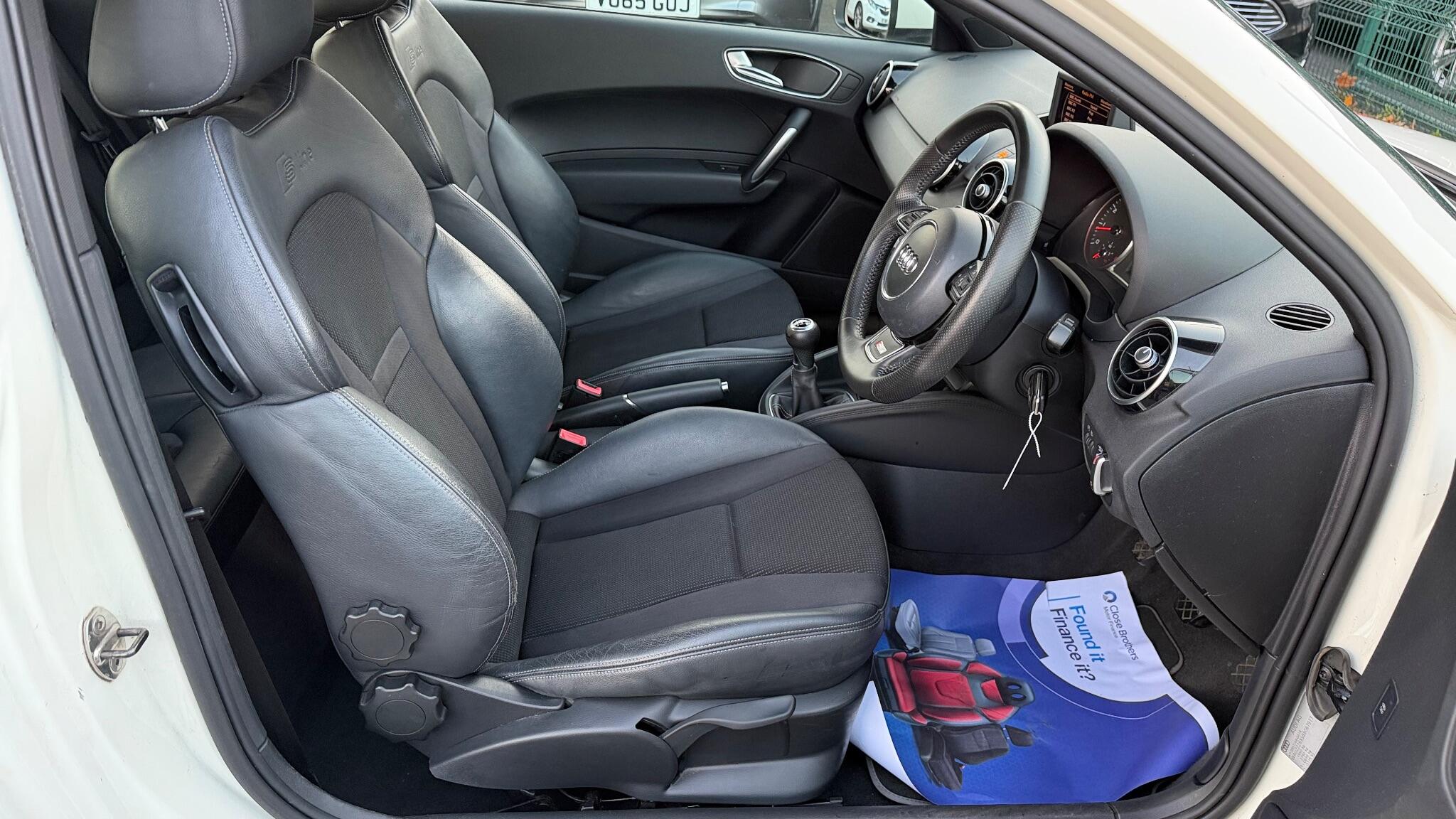 Audi A1 1.4 TFSI S line Euro 5 (s/s) 3dr 3dr Manual 2011