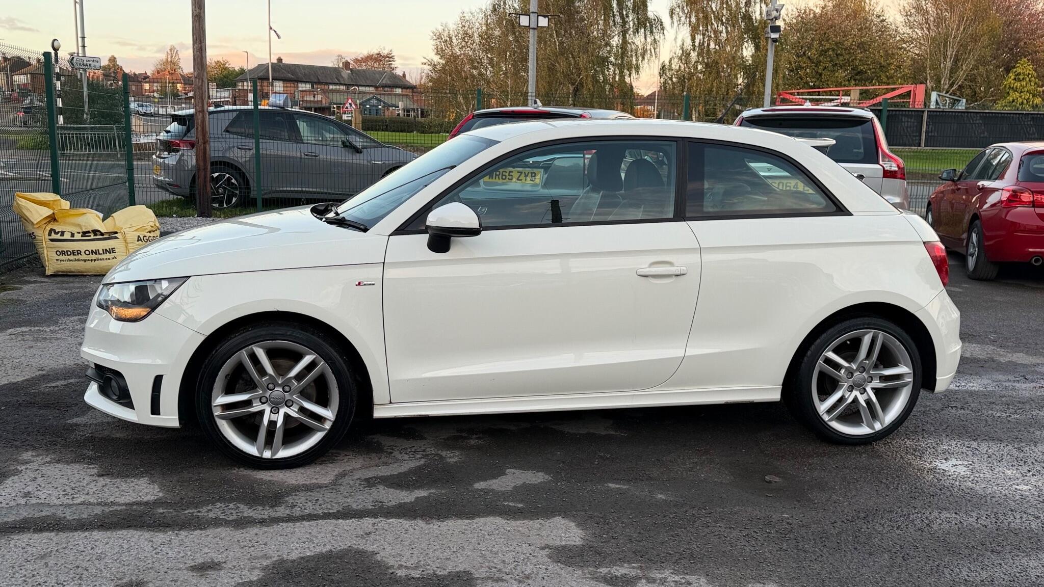 Audi A1 1.4 TFSI S line Euro 5 (s/s) 3dr 3dr Manual 2011