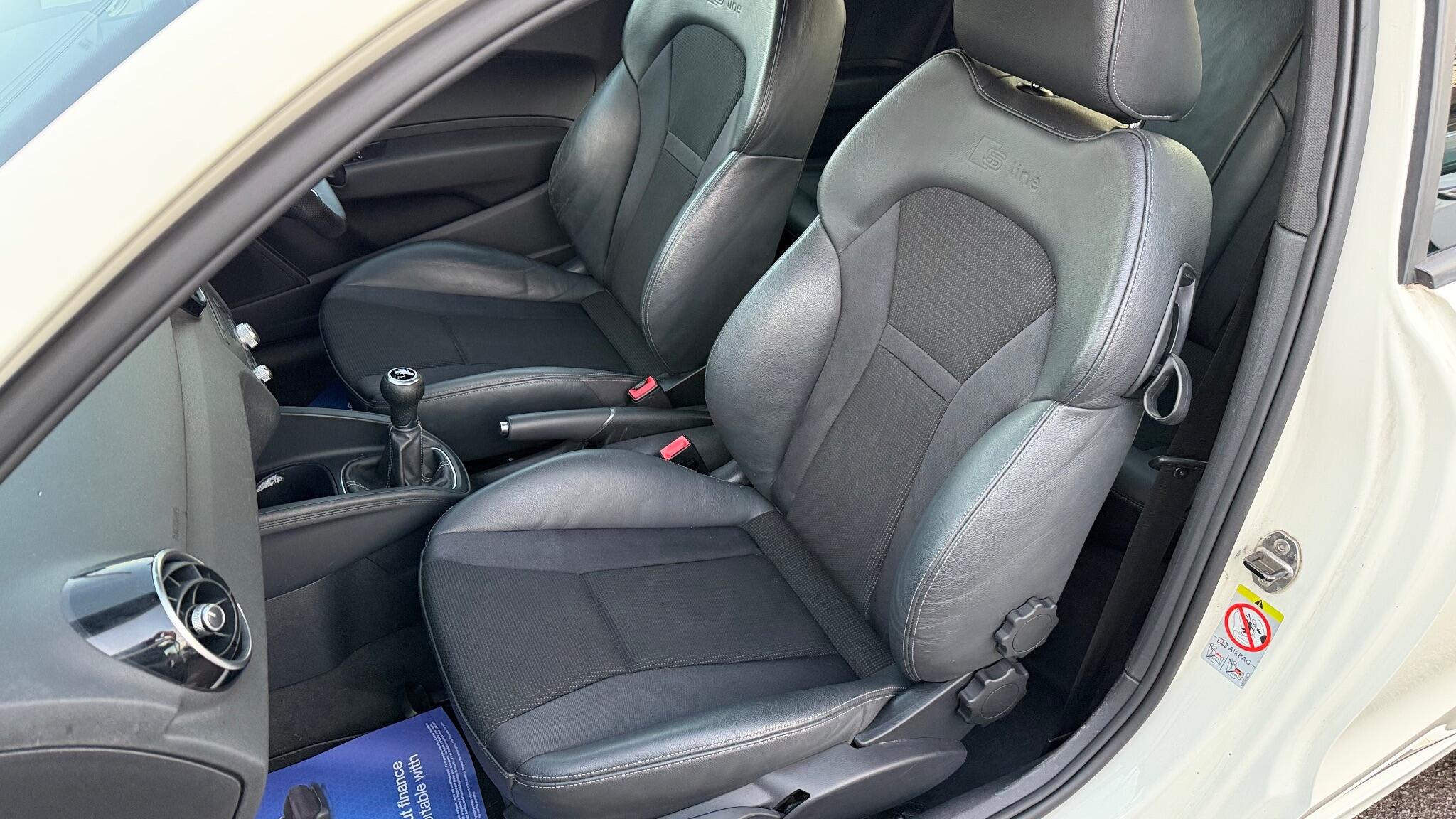 Audi A1 1.4 TFSI S line Euro 5 (s/s) 3dr 3dr Manual 2011