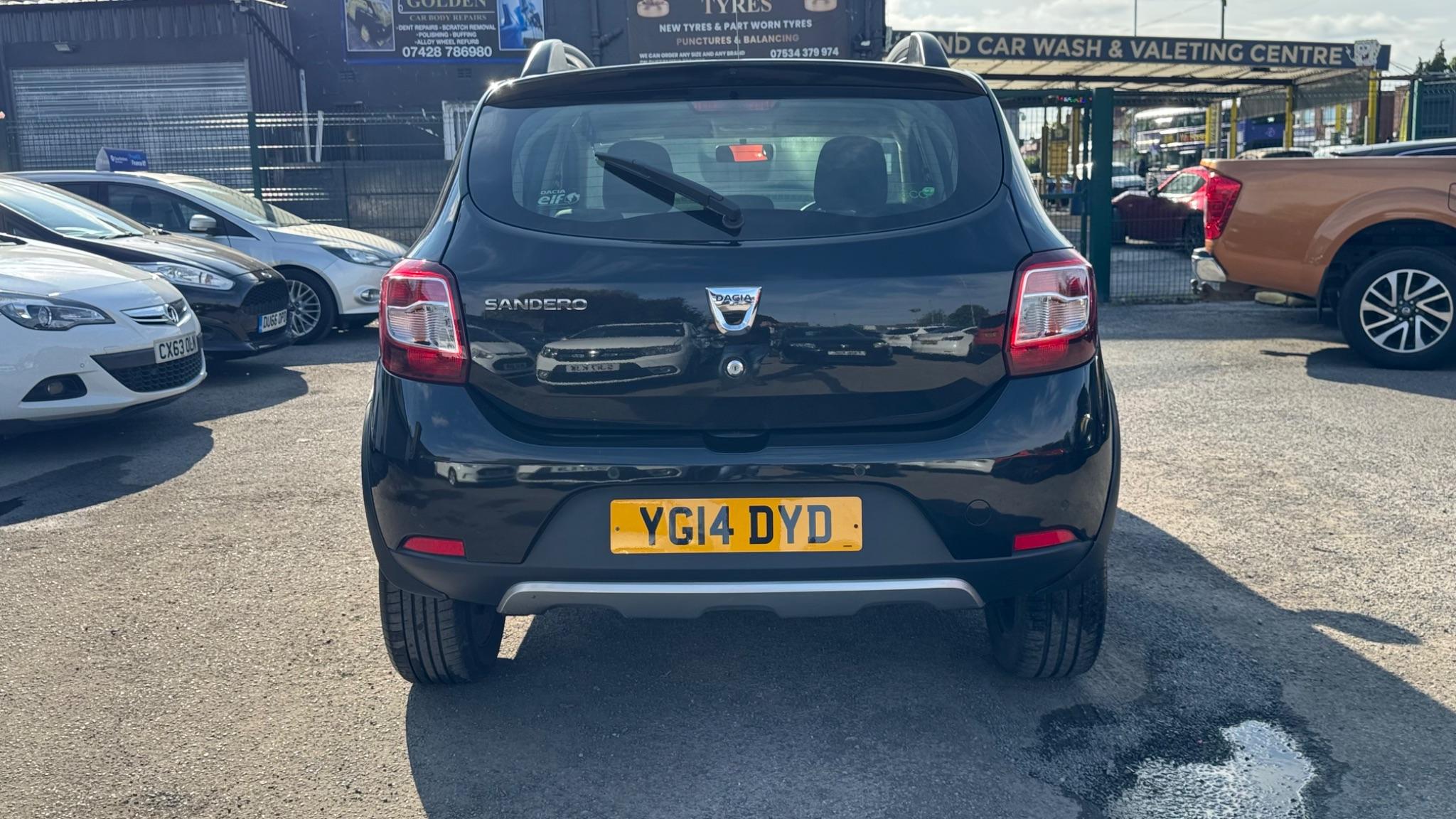 Dacia Sandero Stepway 1.5 dCi Laureate Euro 5 5dr 5dr Manual 2014