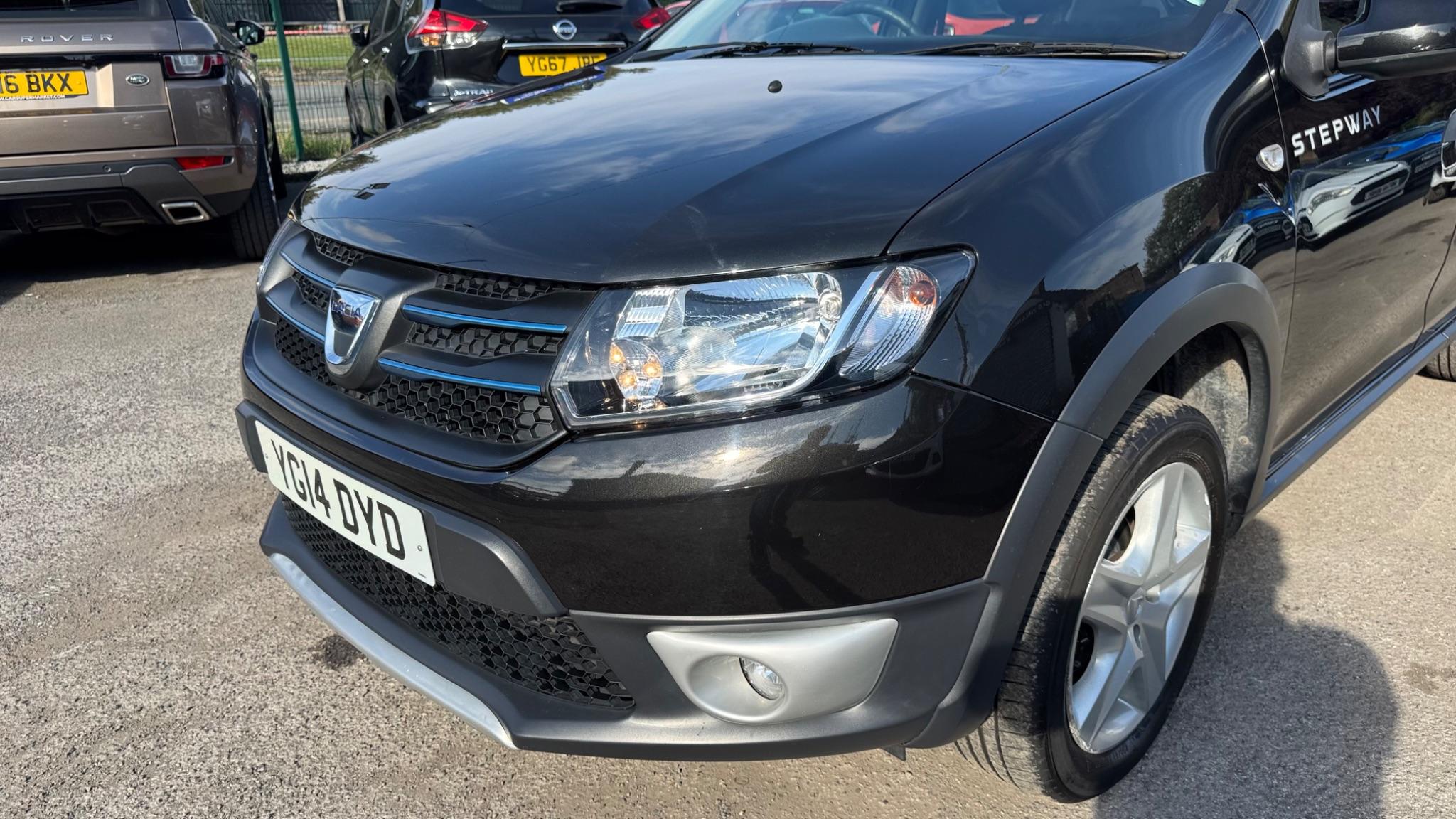 Dacia Sandero Stepway 1.5 dCi Laureate Euro 5 5dr 5dr Manual 2014