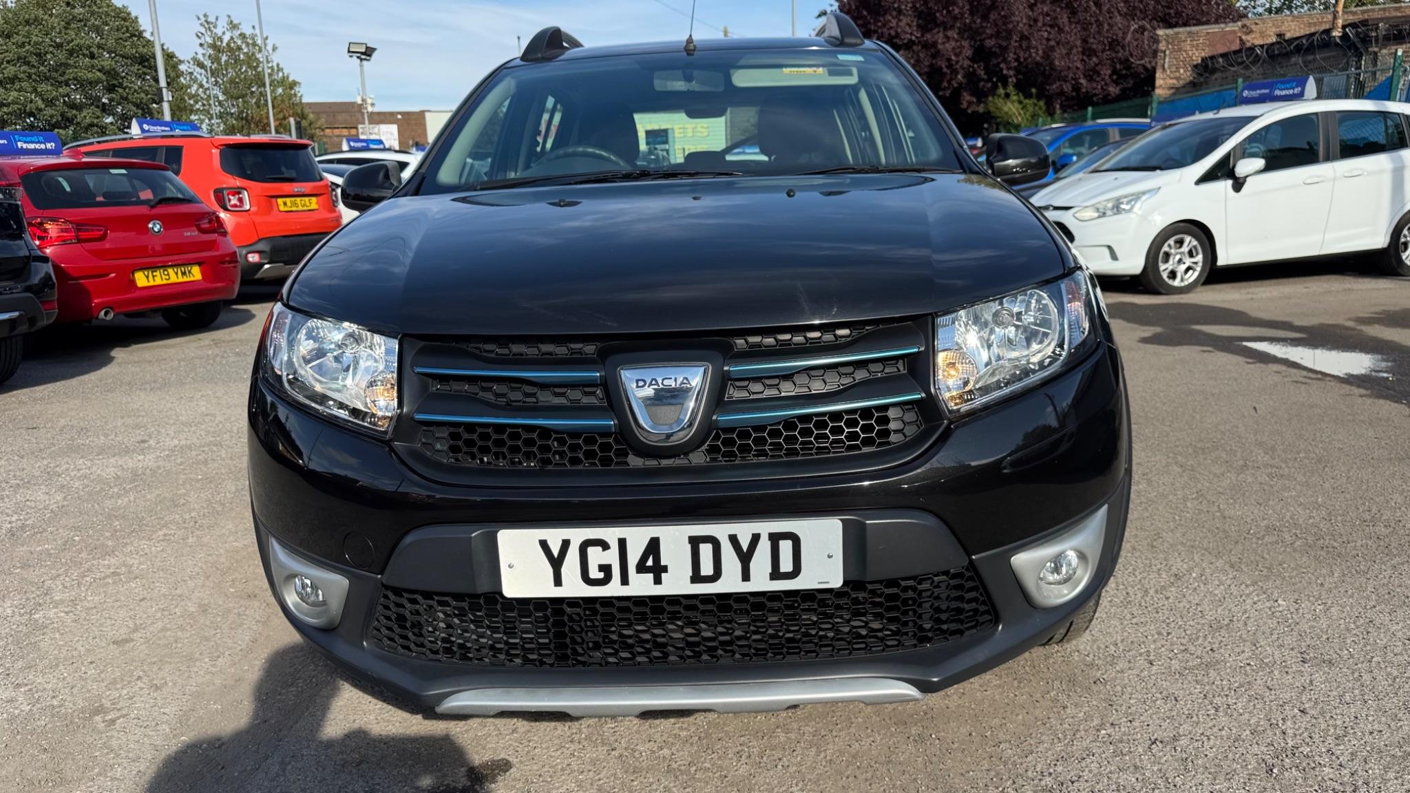 Dacia Sandero Stepway 1.5 dCi Laureate Euro 5 5dr 5dr Manual 2014