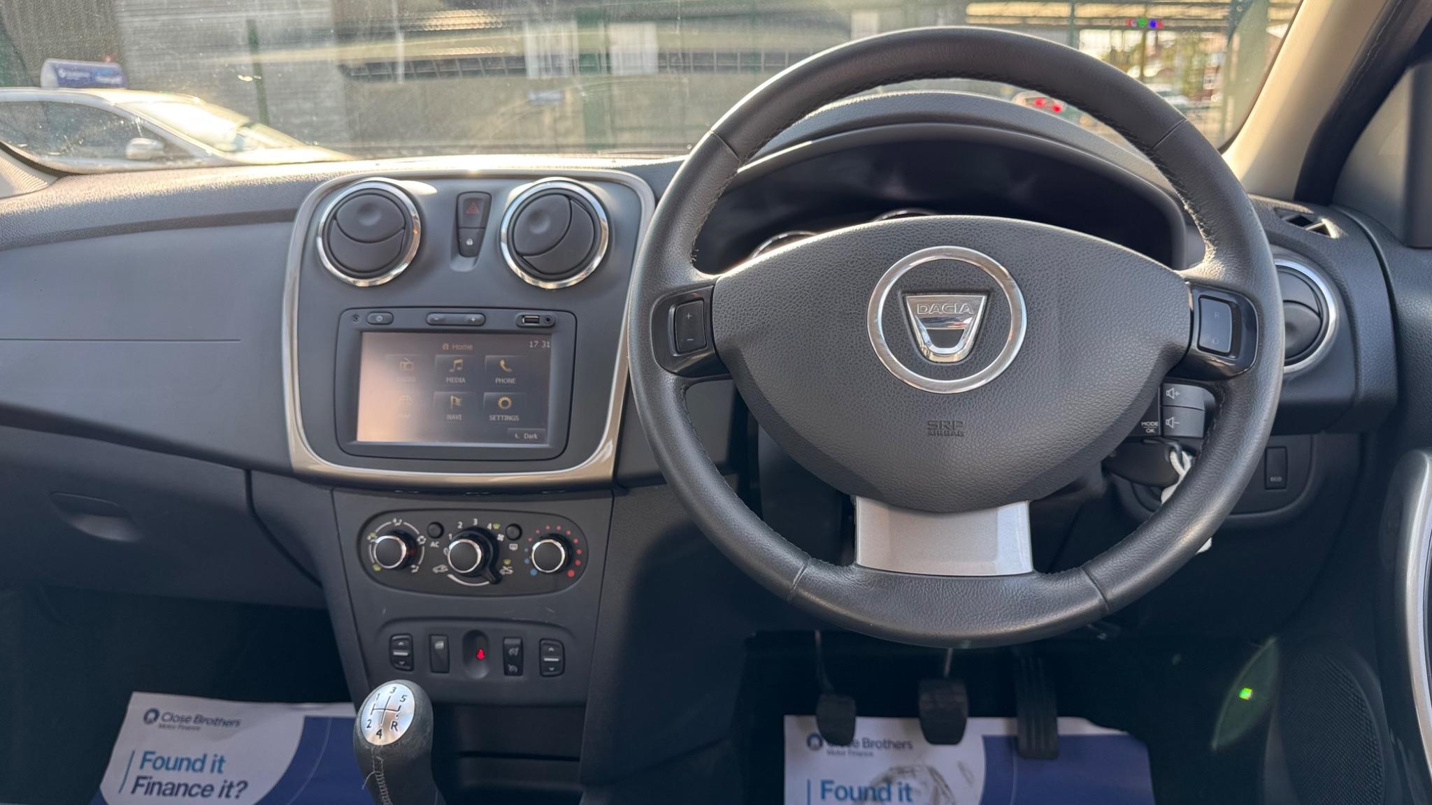 Dacia Sandero Stepway 1.5 dCi Laureate Euro 5 5dr 5dr Manual 2014