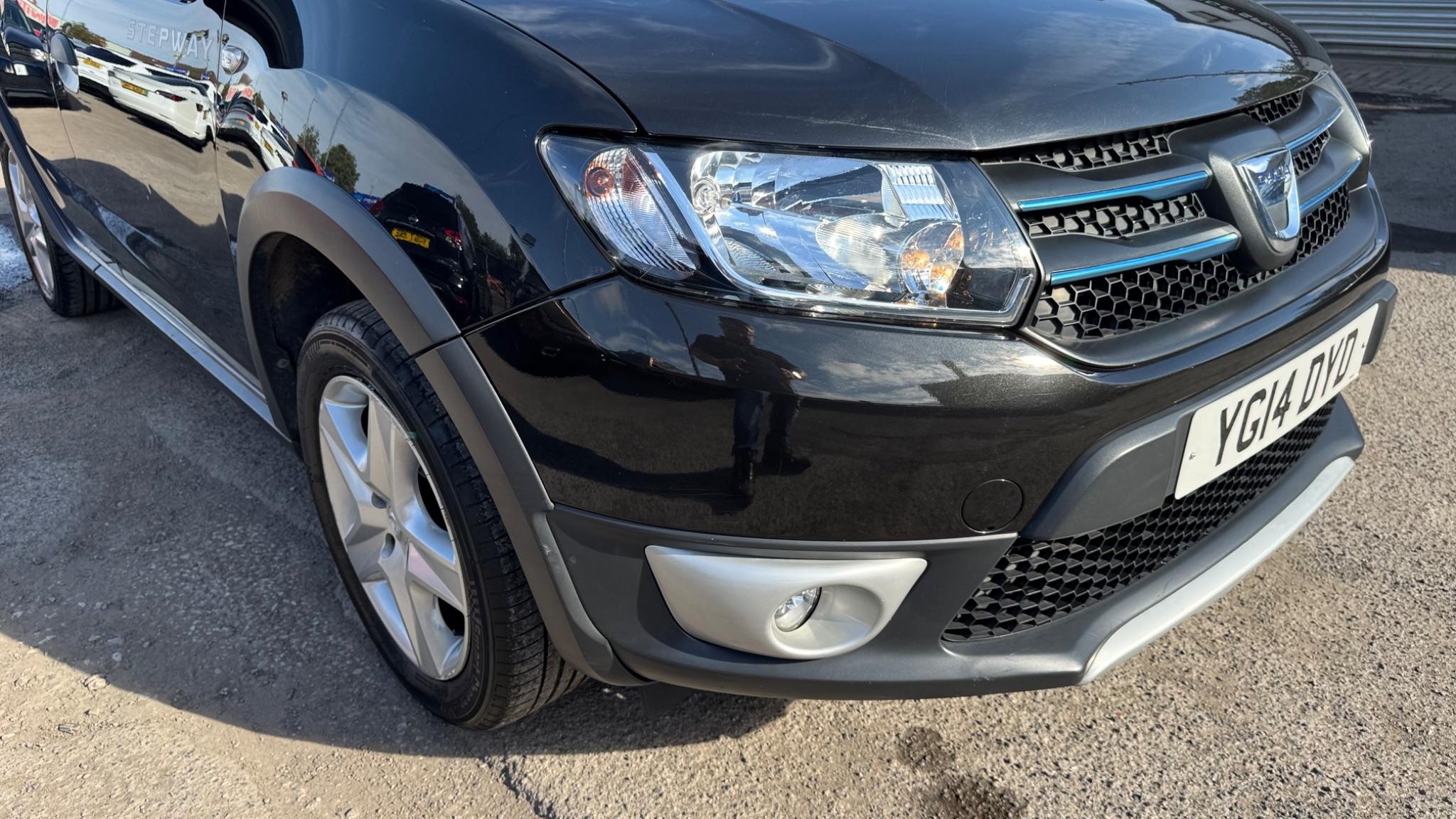 Dacia Sandero Stepway 1.5 dCi Laureate Euro 5 5dr 5dr Manual 2014