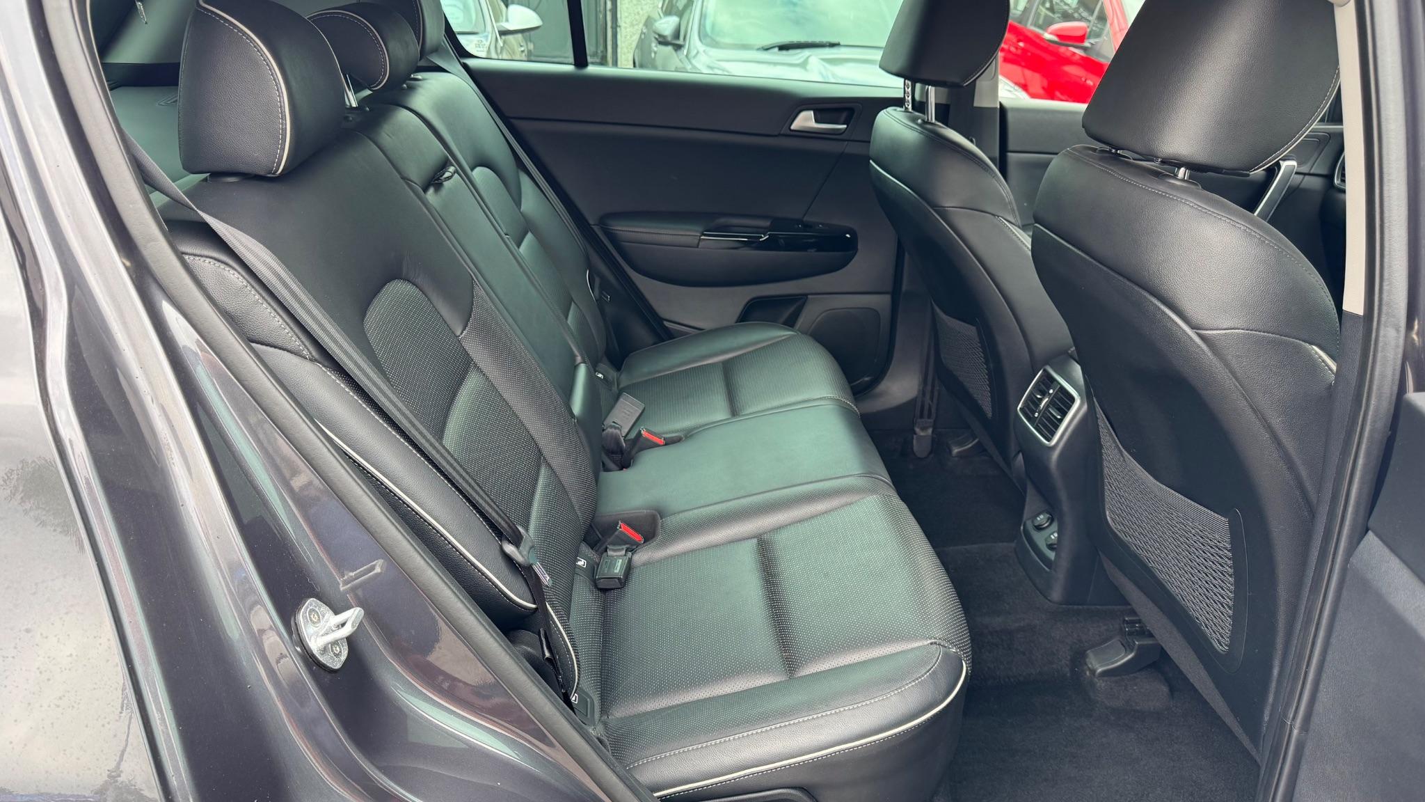 Kia Sportage 1.7 CRDi 3 Euro 6 (s/s) 5dr 5dr Manual 2016