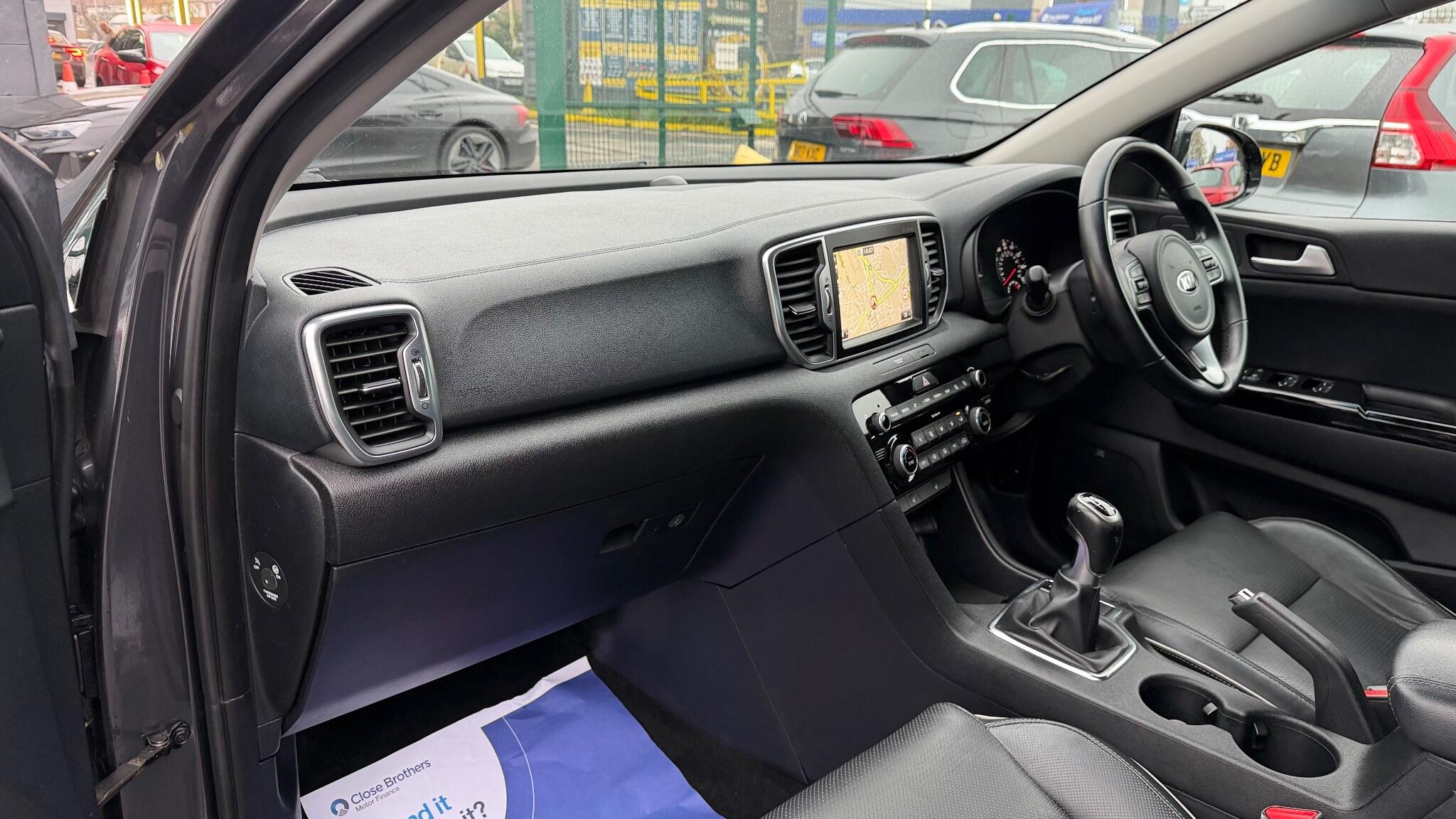 Kia Sportage 1.7 CRDi 3 Euro 6 (s/s) 5dr 5dr Manual 2016