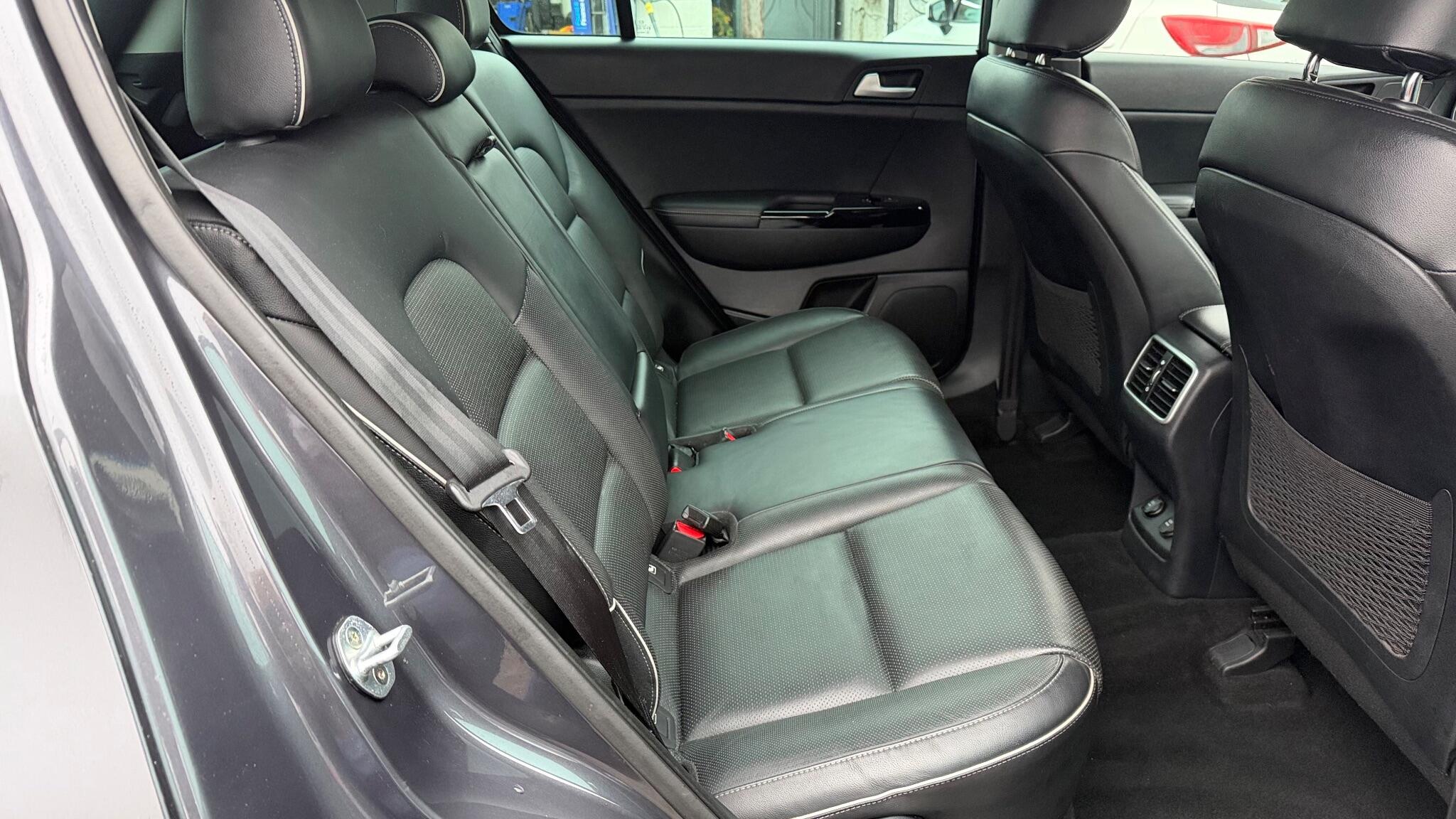 Kia Sportage 1.7 CRDi 3 Euro 6 (s/s) 5dr 5dr Manual 2016