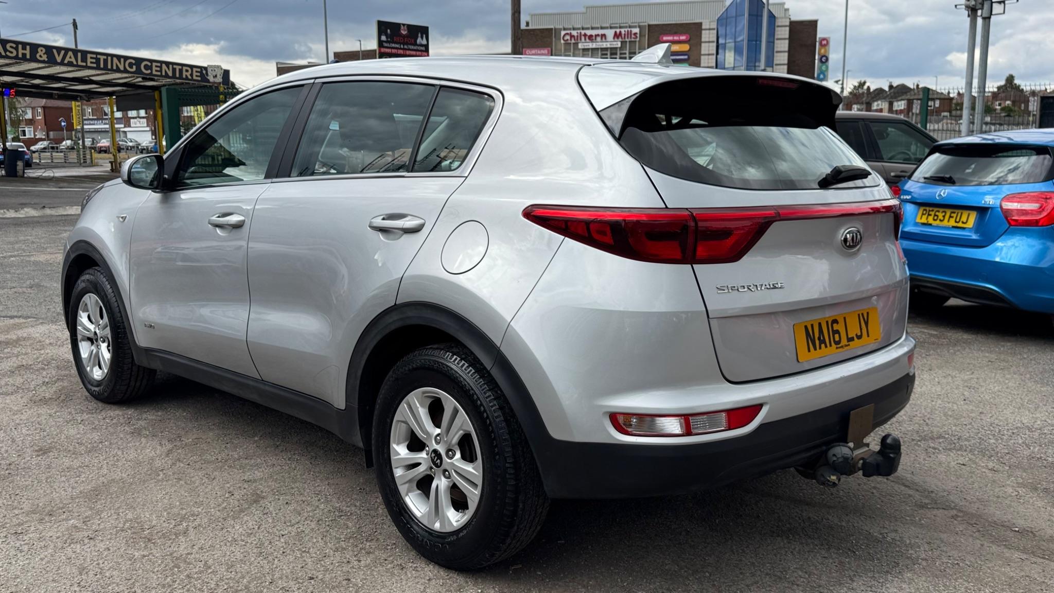 Kia Sportage 2.0 CRDi KX-1 AWD Euro 6 5dr 5dr Manual 2016