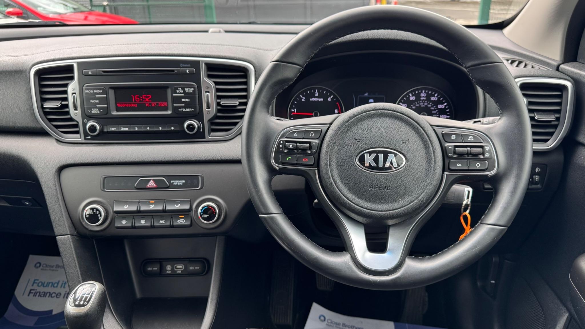 Kia Sportage 2.0 CRDi KX-1 AWD Euro 6 5dr 5dr Manual 2016