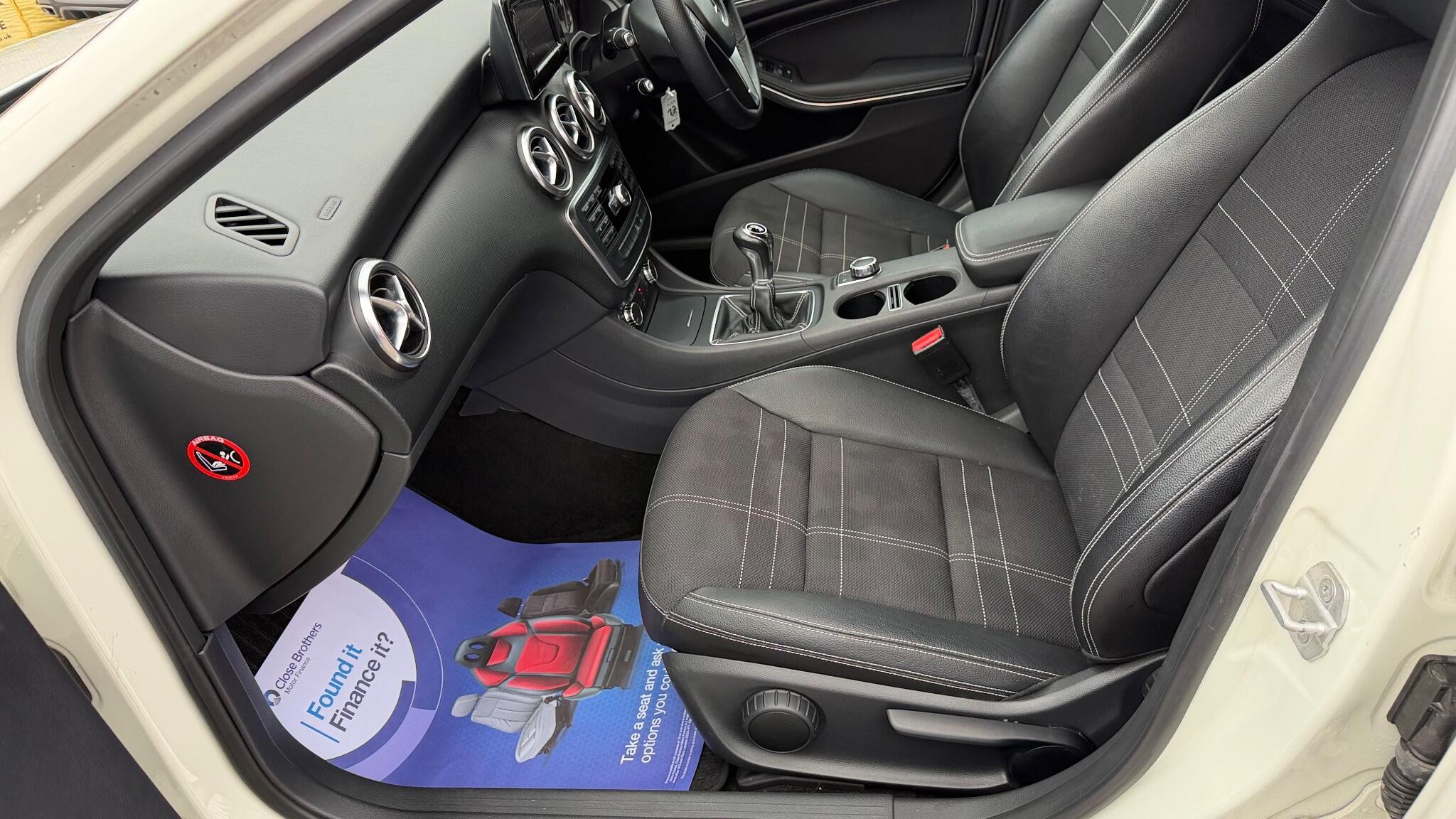 Mercedes-Benz A Class 1.6 A180 Sport Euro 6 (s/s) 5dr 5dr Manual 2014