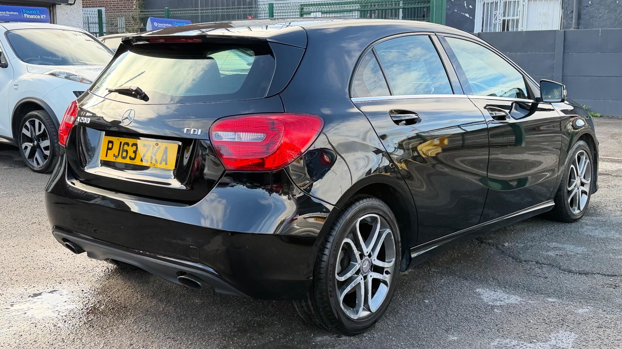 Mercedes-Benz A Class 1.8 A200 CDI Sport Euro 5 (s/s) 5dr 5dr Manual 2013