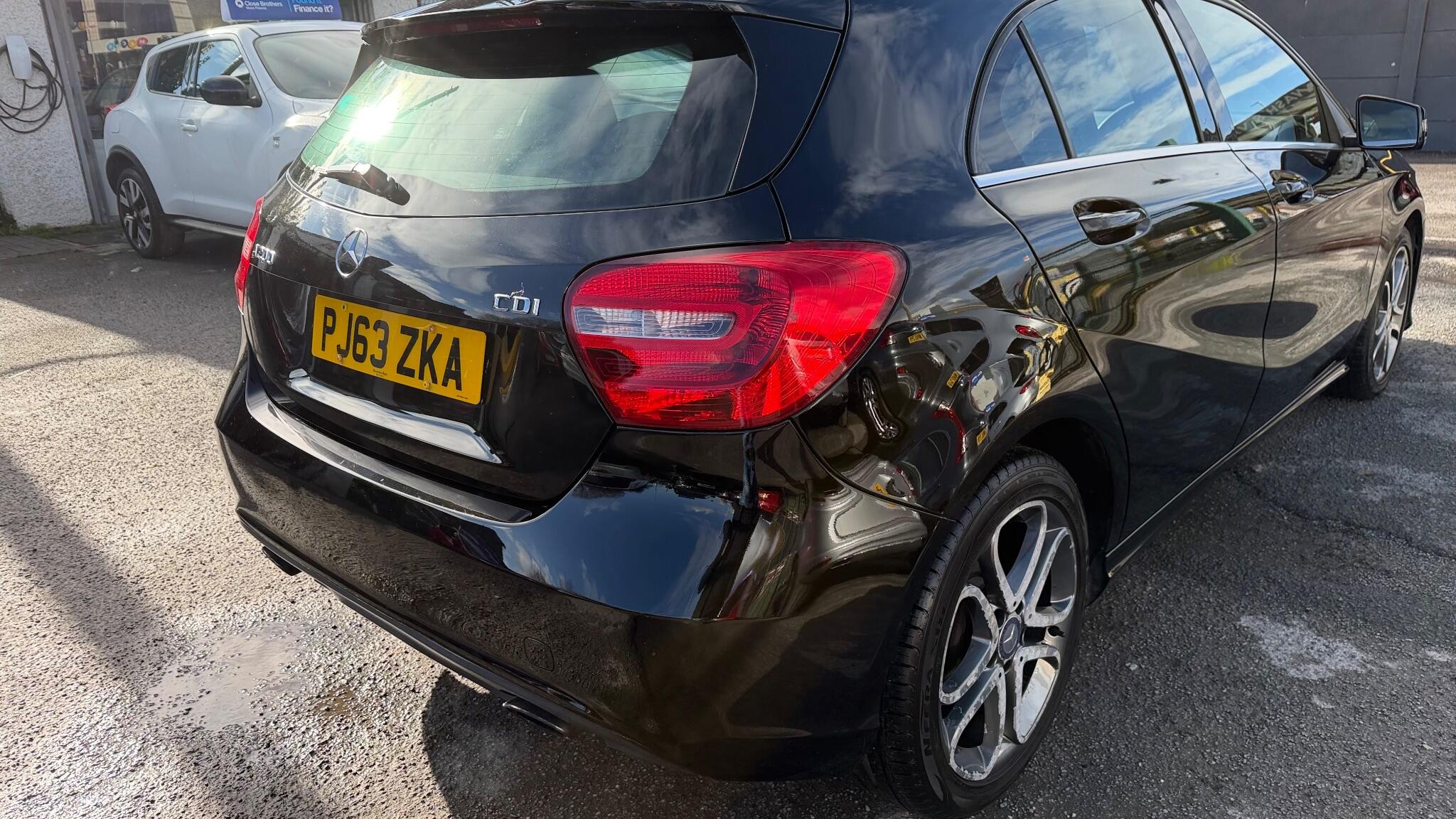 Mercedes-Benz A Class 1.8 A200 CDI Sport Euro 5 (s/s) 5dr 5dr Manual 2013