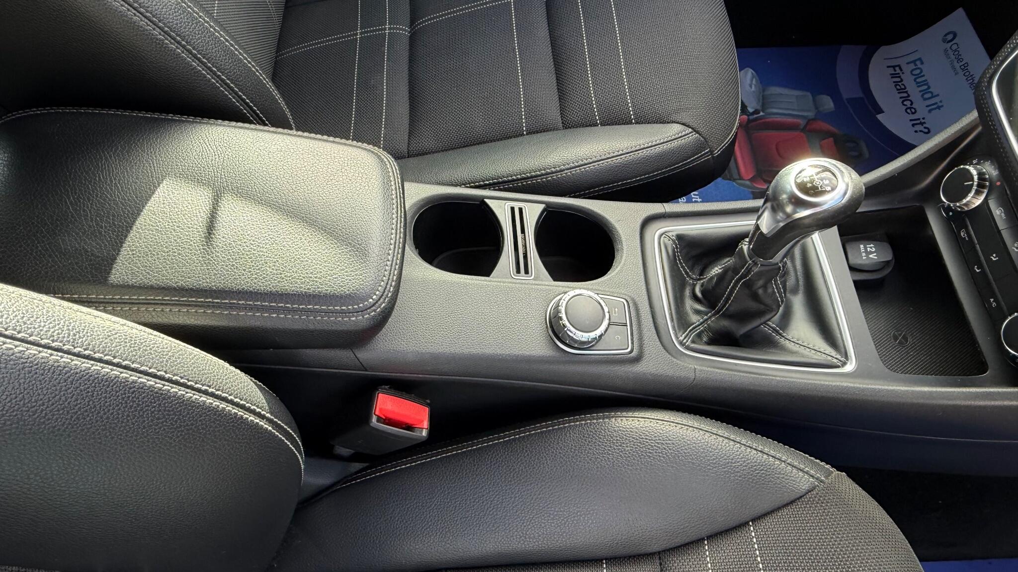 Mercedes-Benz A Class 1.8 A200 CDI Sport Euro 5 (s/s) 5dr 5dr Manual 2013