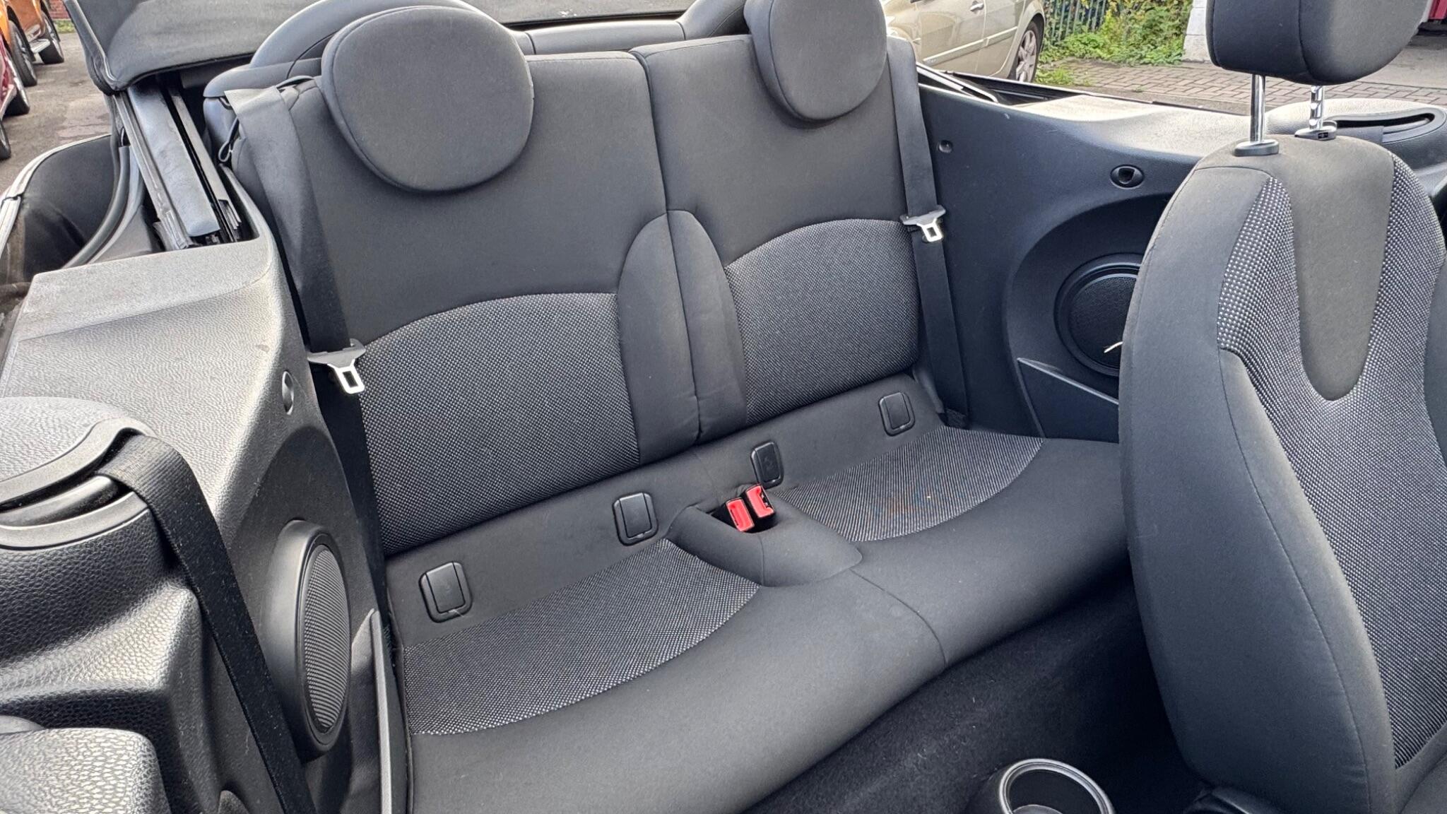 MINI Convertible 1.6 Cooper Euro 5 (s/s) 2dr 2dr Manual 2012