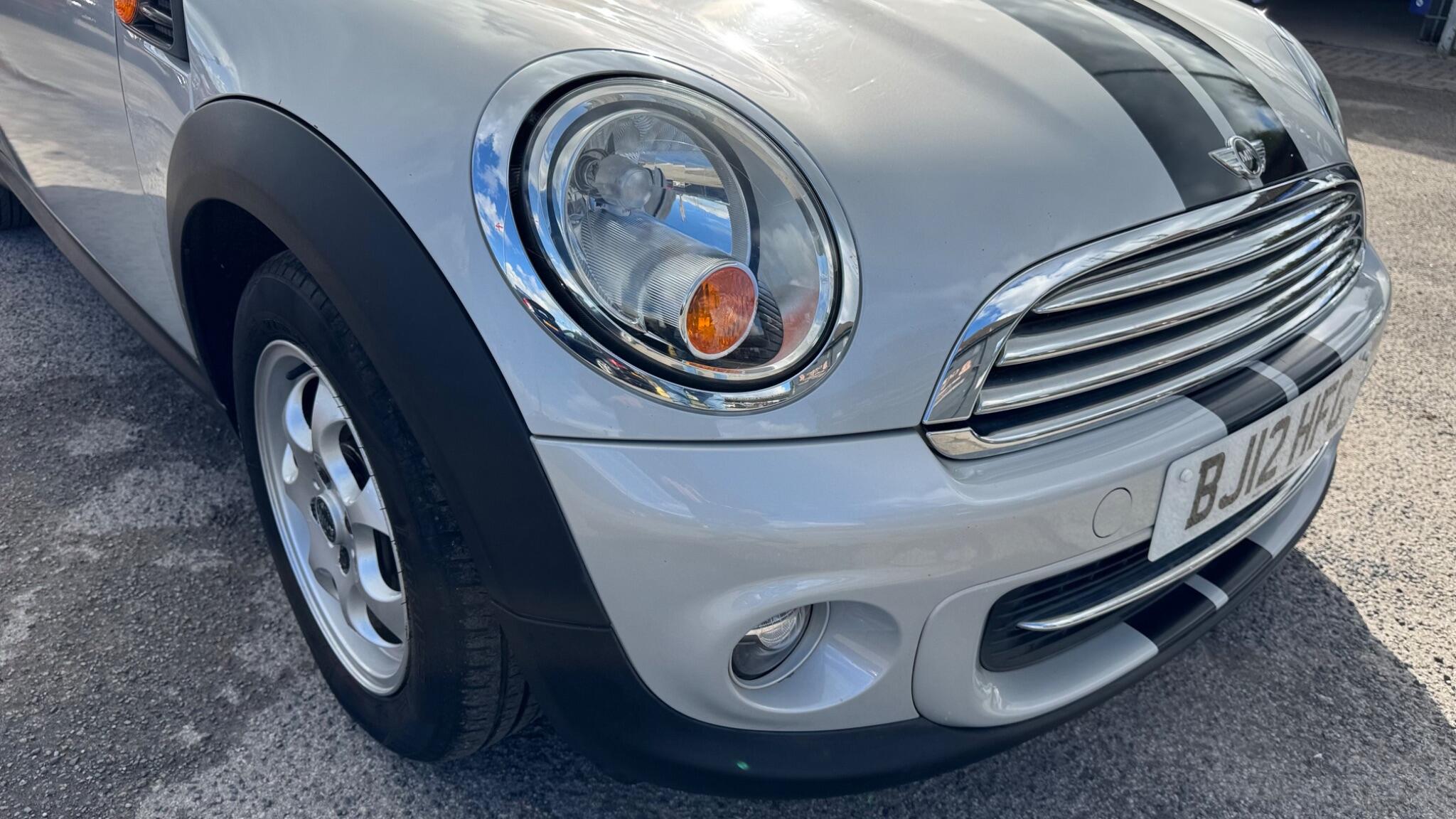 MINI Convertible 1.6 Cooper Euro 5 (s/s) 2dr 2dr Manual 2012