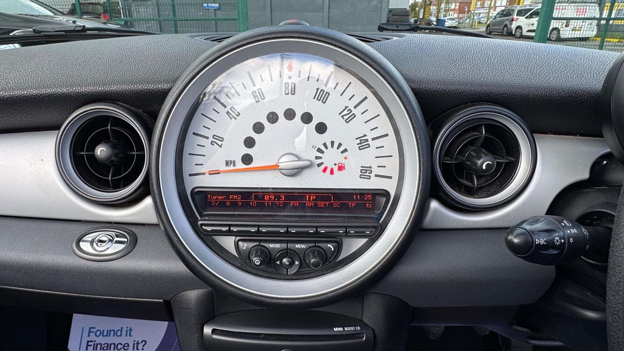 MINI Convertible 1.6 Cooper Euro 5 (s/s) 2dr 2dr Manual 2012