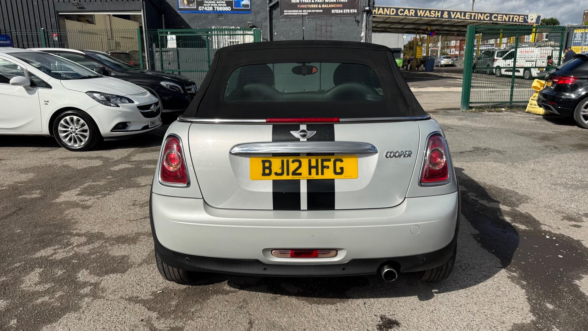 MINI Convertible 1.6 Cooper Euro 5 (s/s) 2dr 2dr Manual 2012