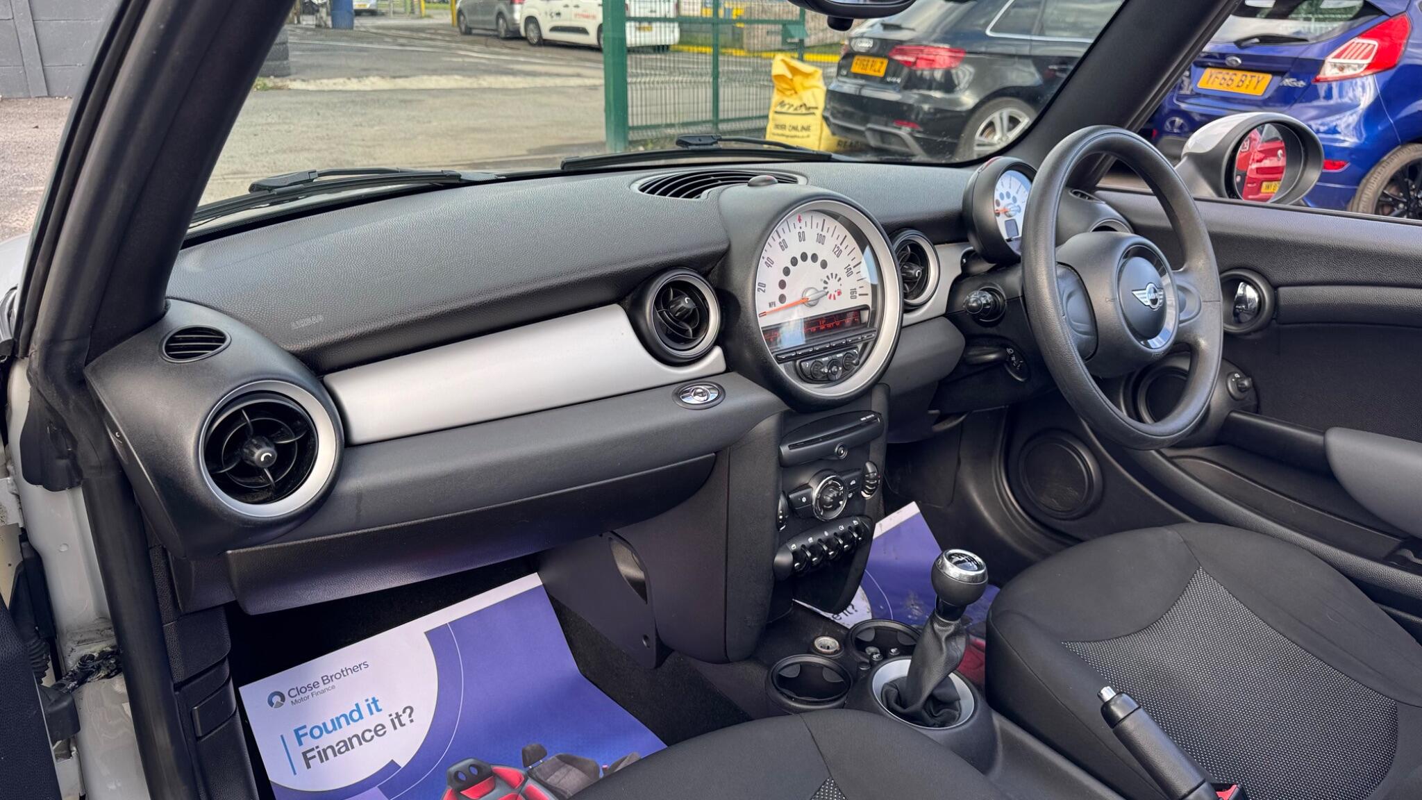 MINI Convertible 1.6 Cooper Euro 5 (s/s) 2dr 2dr Manual 2012