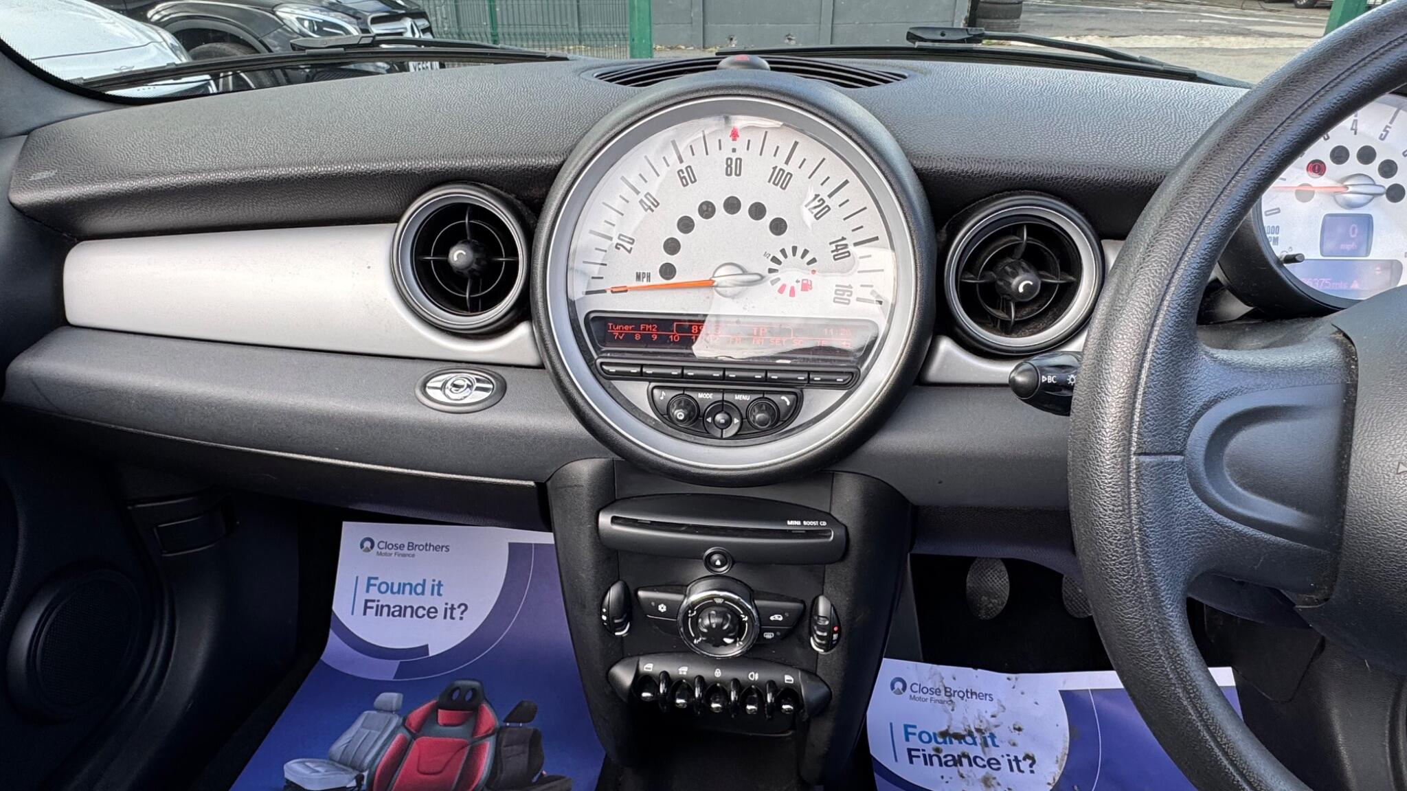 MINI Convertible 1.6 Cooper Euro 5 (s/s) 2dr 2dr Manual 2012