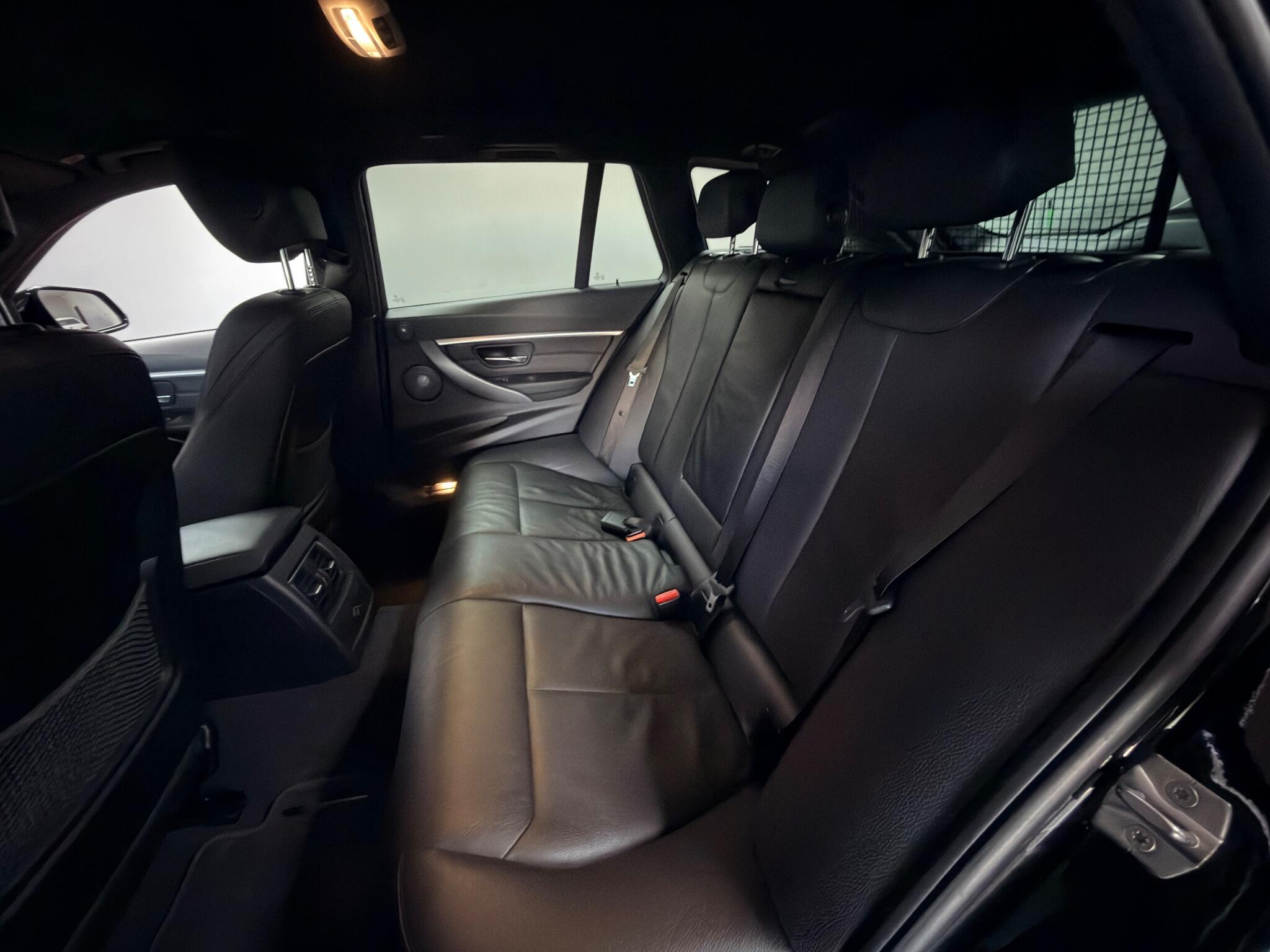 BMW 3 Series 2.0 320d M Sport Shadow Edition Touring Auto xDrive Euro 6 (s/s) 5dr 5dr Automatic 2026