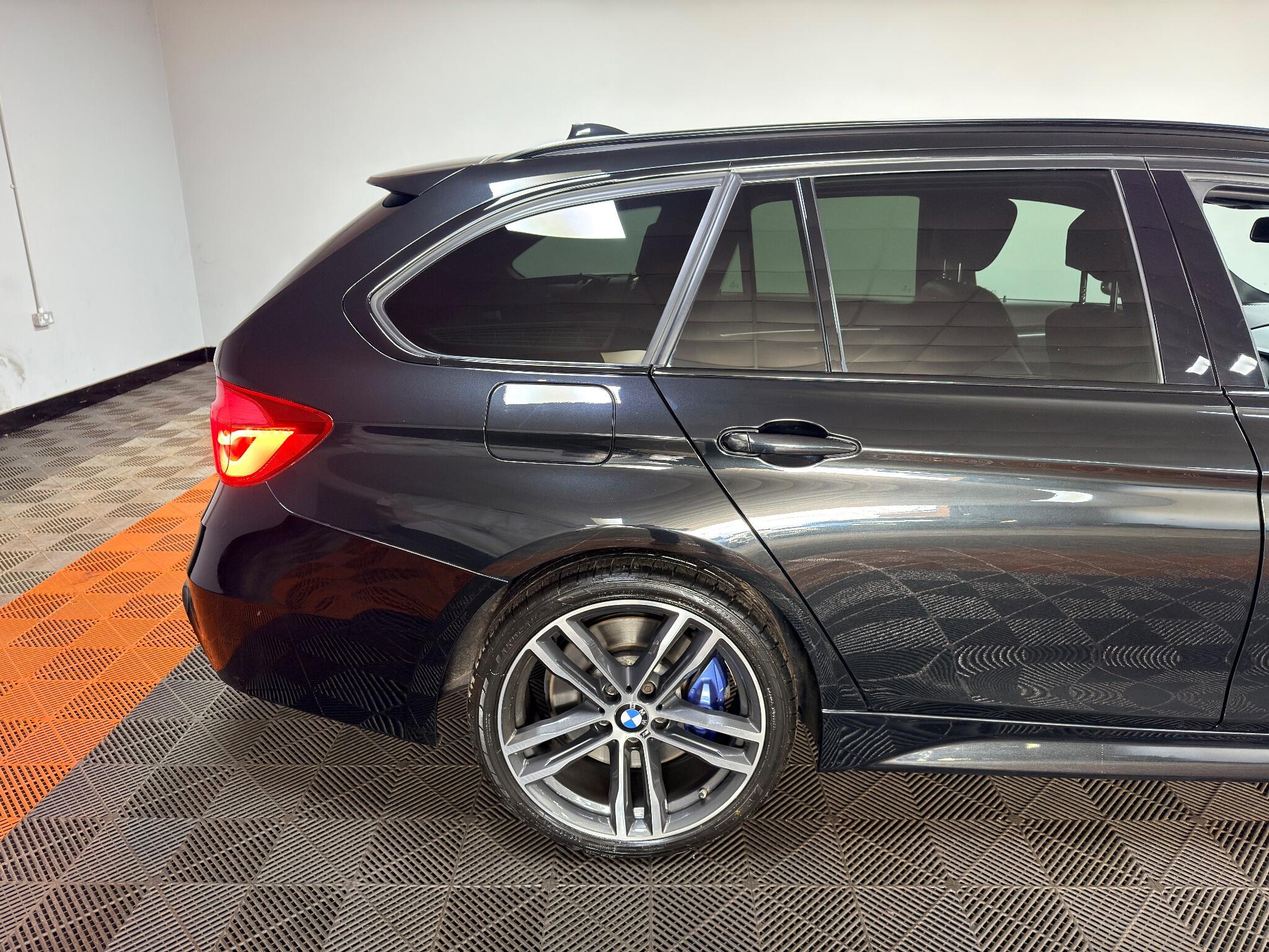 BMW 3 Series 2.0 320d M Sport Shadow Edition Touring Auto xDrive Euro 6 (s/s) 5dr 5dr Automatic 2026