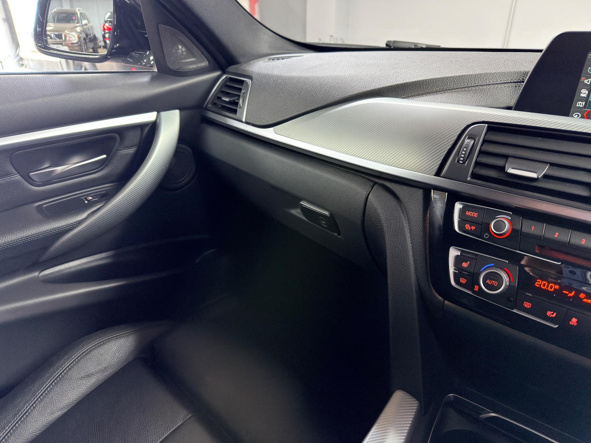 BMW 3 Series 2.0 320d M Sport Shadow Edition Touring Auto xDrive Euro 6 (s/s) 5dr 5dr Automatic 2026