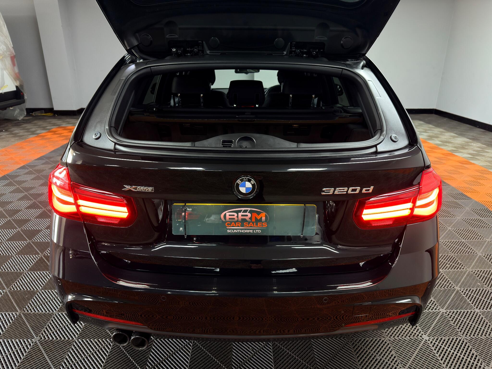 BMW 3 Series 2.0 320d M Sport Shadow Edition Touring Auto xDrive Euro 6 (s/s) 5dr 5dr Automatic 2026