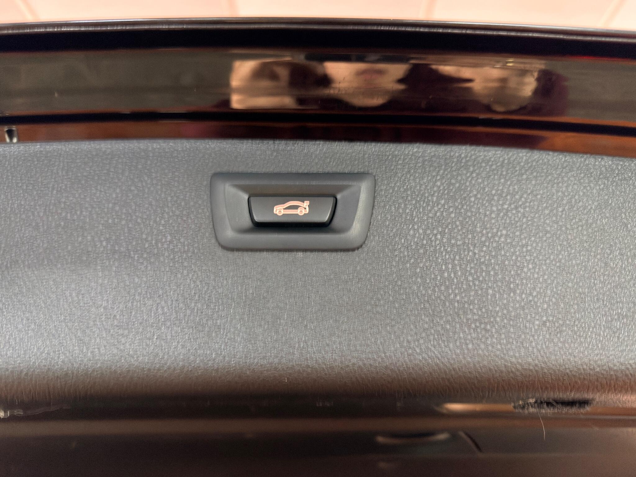 BMW 3 Series 2.0 320d M Sport Shadow Edition Touring Auto xDrive Euro 6 (s/s) 5dr 5dr Automatic 2026