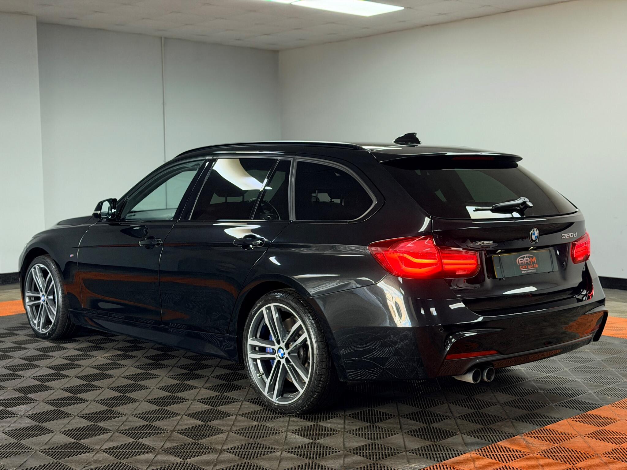 BMW 3 Series 2.0 320d M Sport Shadow Edition Touring Auto xDrive Euro 6 (s/s) 5dr 5dr Automatic 2026