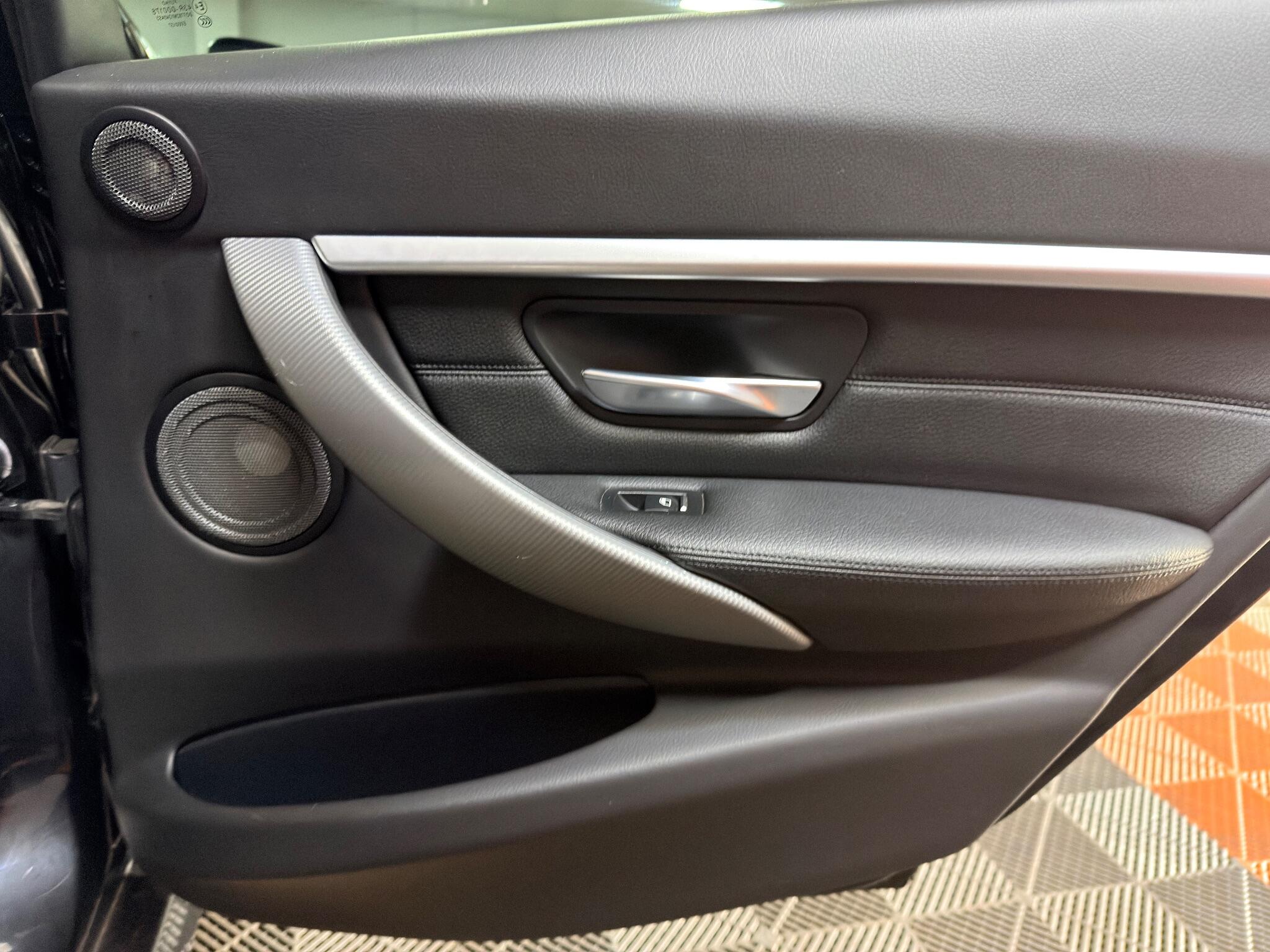 BMW 3 Series 2.0 320d M Sport Shadow Edition Touring Auto xDrive Euro 6 (s/s) 5dr 5dr Automatic 2026