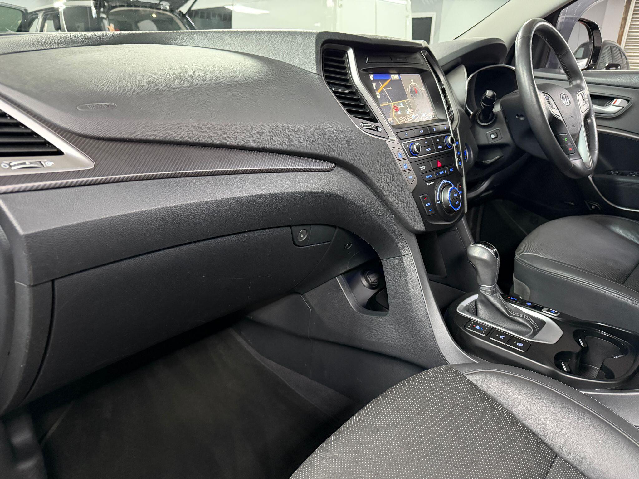 Hyundai Santa Fe 2.2 CRDi Blue Drive Wiggins Edition Auto 4WD Euro 6 (s/s) 5dr (7 Seat) 5dr Automatic 2026