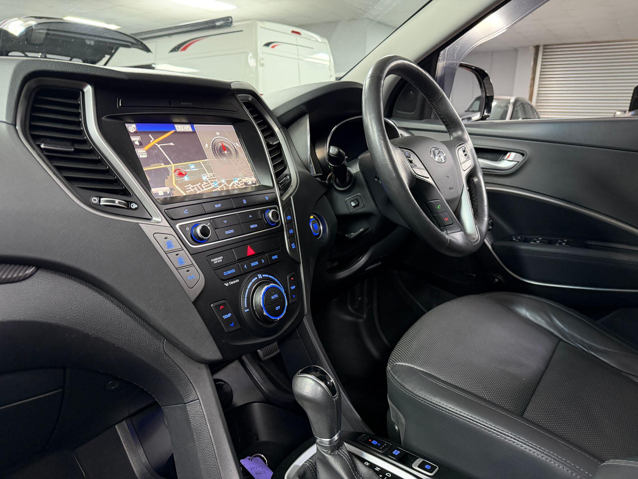 Hyundai Santa Fe 2.2 CRDi Blue Drive Wiggins Edition Auto 4WD Euro 6 (s/s) 5dr (7 Seat) 5dr Automatic 2026