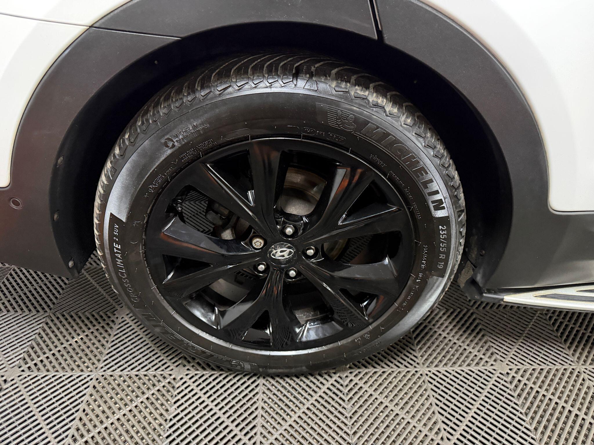 Hyundai Santa Fe 2.2 CRDi Blue Drive Wiggins Edition Auto 4WD Euro 6 (s/s) 5dr (7 Seat) 5dr Automatic 2026