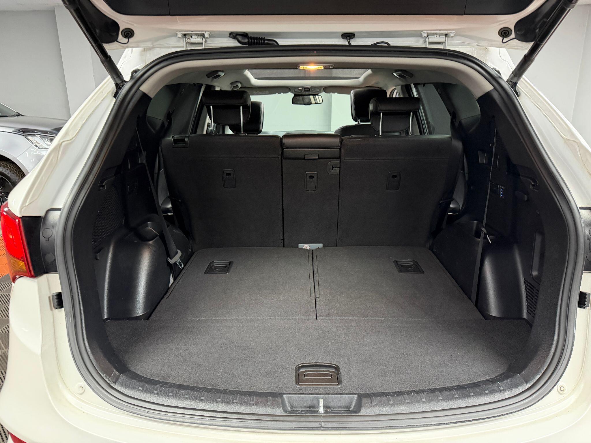 Hyundai Santa Fe 2.2 CRDi Blue Drive Wiggins Edition Auto 4WD Euro 6 (s/s) 5dr (7 Seat) 5dr Automatic 2026