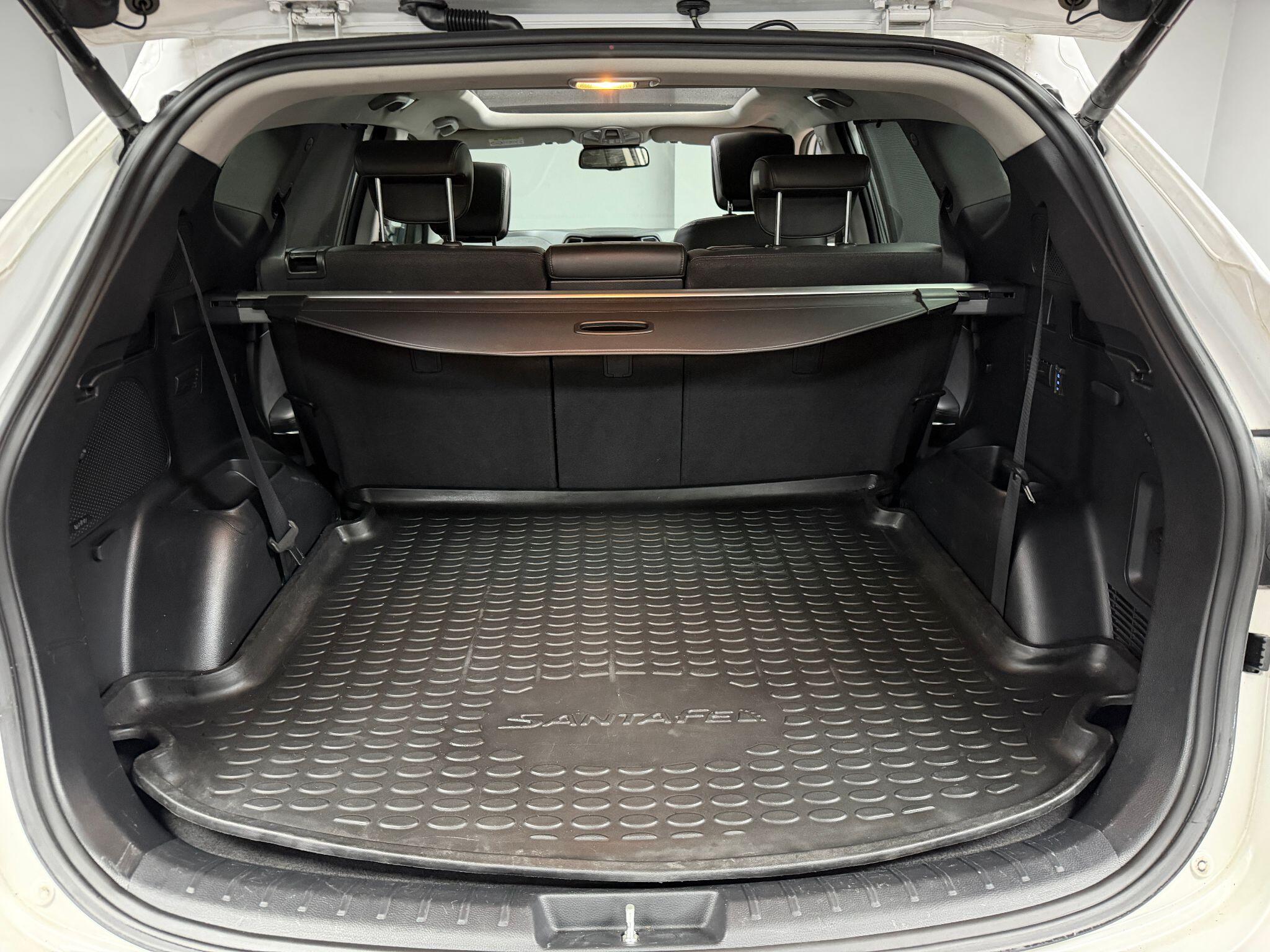 Hyundai Santa Fe 2.2 CRDi Blue Drive Wiggins Edition Auto 4WD Euro 6 (s/s) 5dr (7 Seat) 5dr Automatic 2026