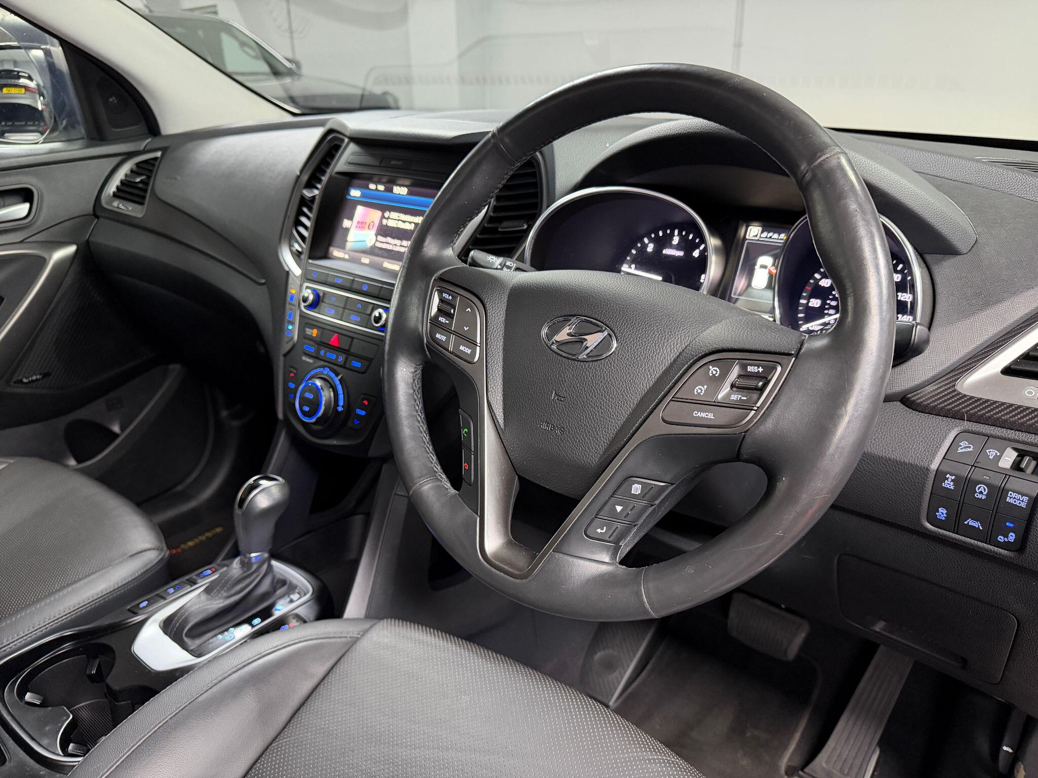 Hyundai Santa Fe 2.2 CRDi Blue Drive Wiggins Edition Auto 4WD Euro 6 (s/s) 5dr (7 Seat) 5dr Automatic 2026