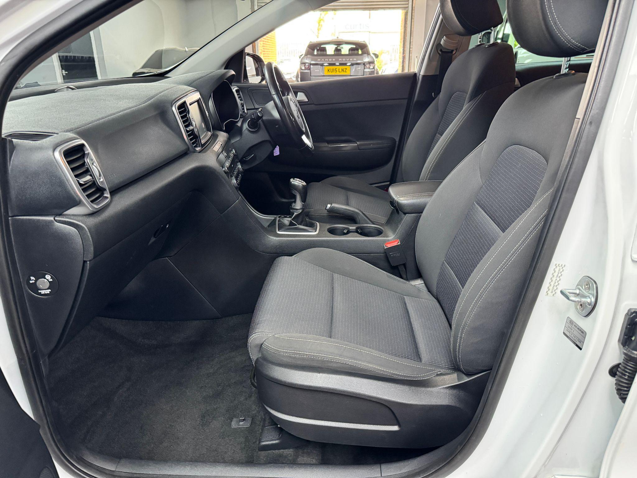 Kia Sportage 1.6 GDi 2 Euro 6 (s/s) 5dr 5dr Manual 2017