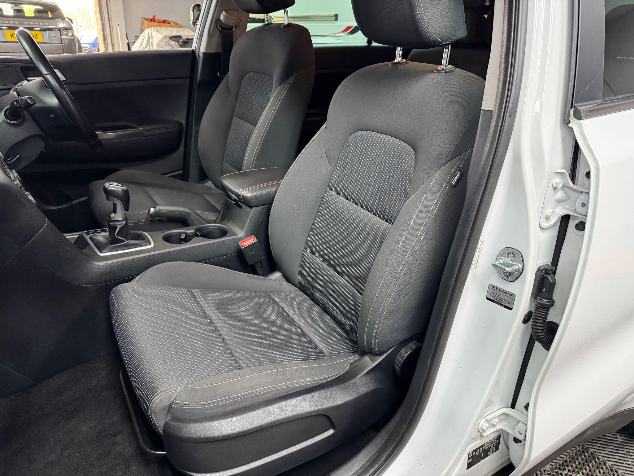 Kia Sportage 1.6 GDi 2 Euro 6 (s/s) 5dr 5dr Manual 2017